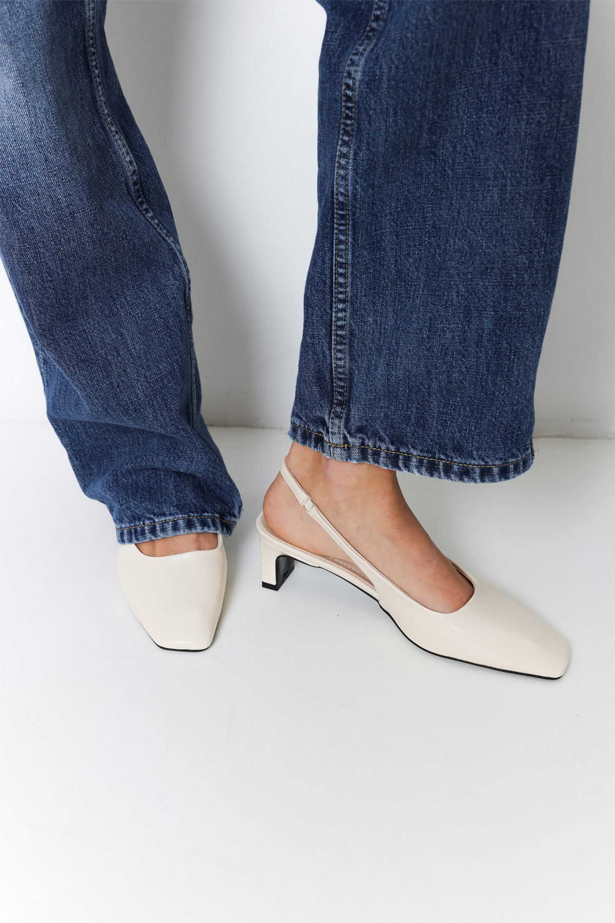 Asimetrik Küt Kemik Kadın Topuklu