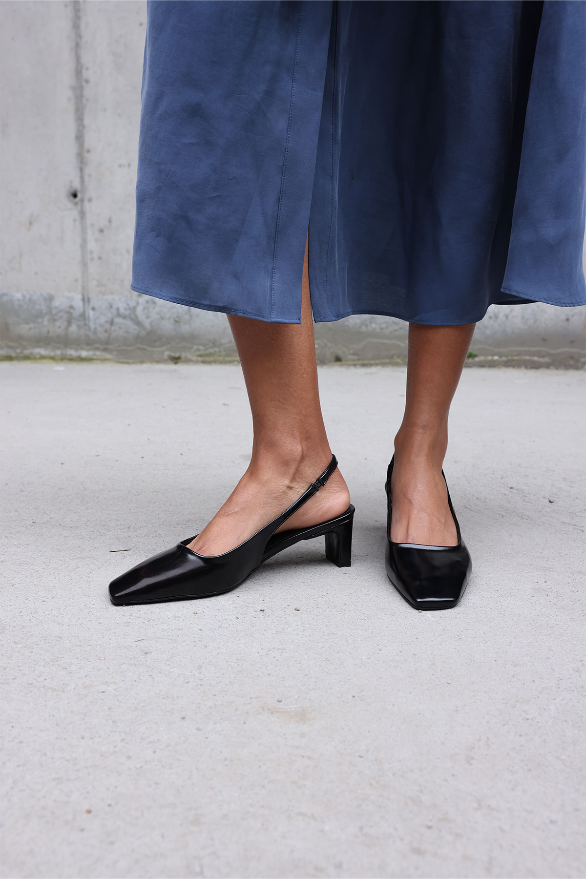 Asimetrik Küt Siyah Kadın Topuklu