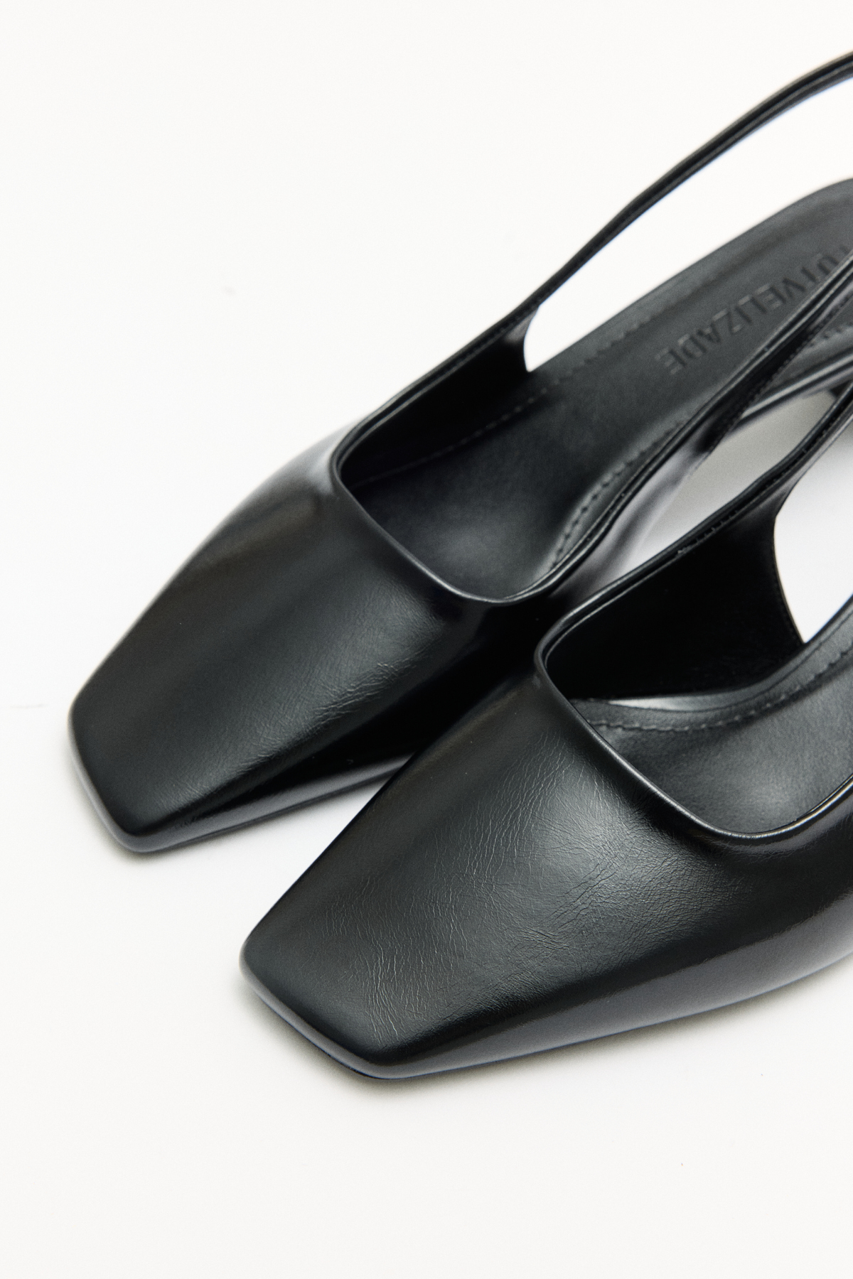 Asimetrik Küt Siyah Kadın Topuklu