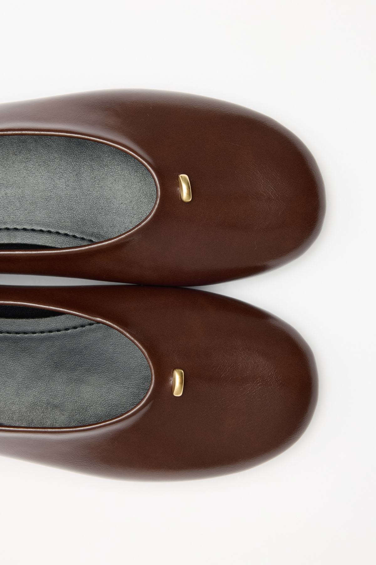 Oval Burun Minimal Toka Detaylı Acı Kahve Kadın Babet