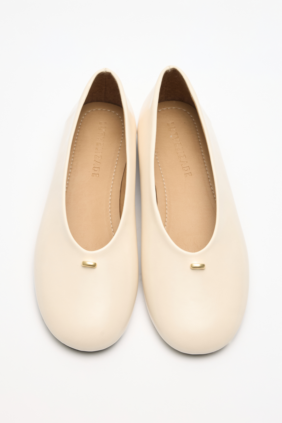 Oval Burun Minimal Toka Detaylı Kemik Kadın Babet