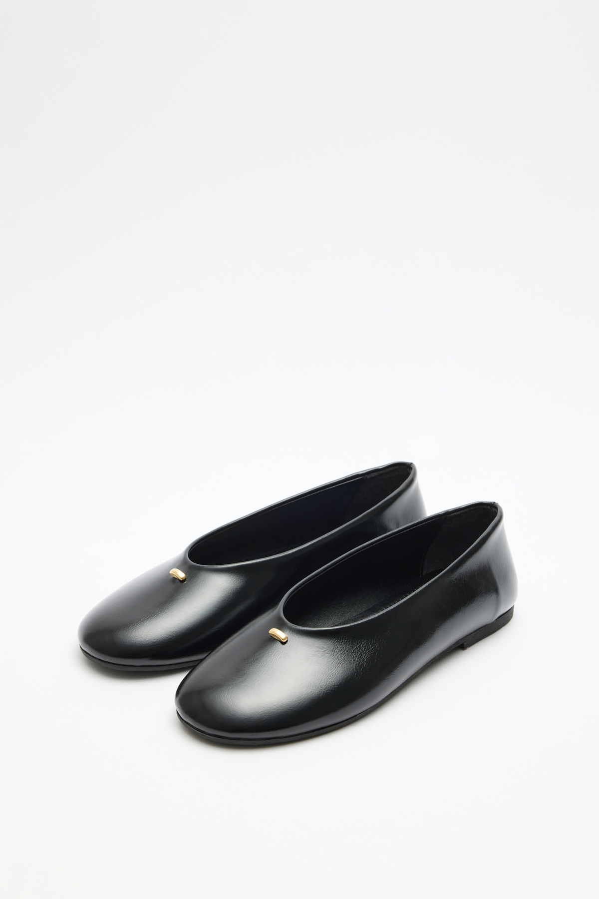 Oval Burun Minimal Toka Detaylı Siyah Kadın Babet