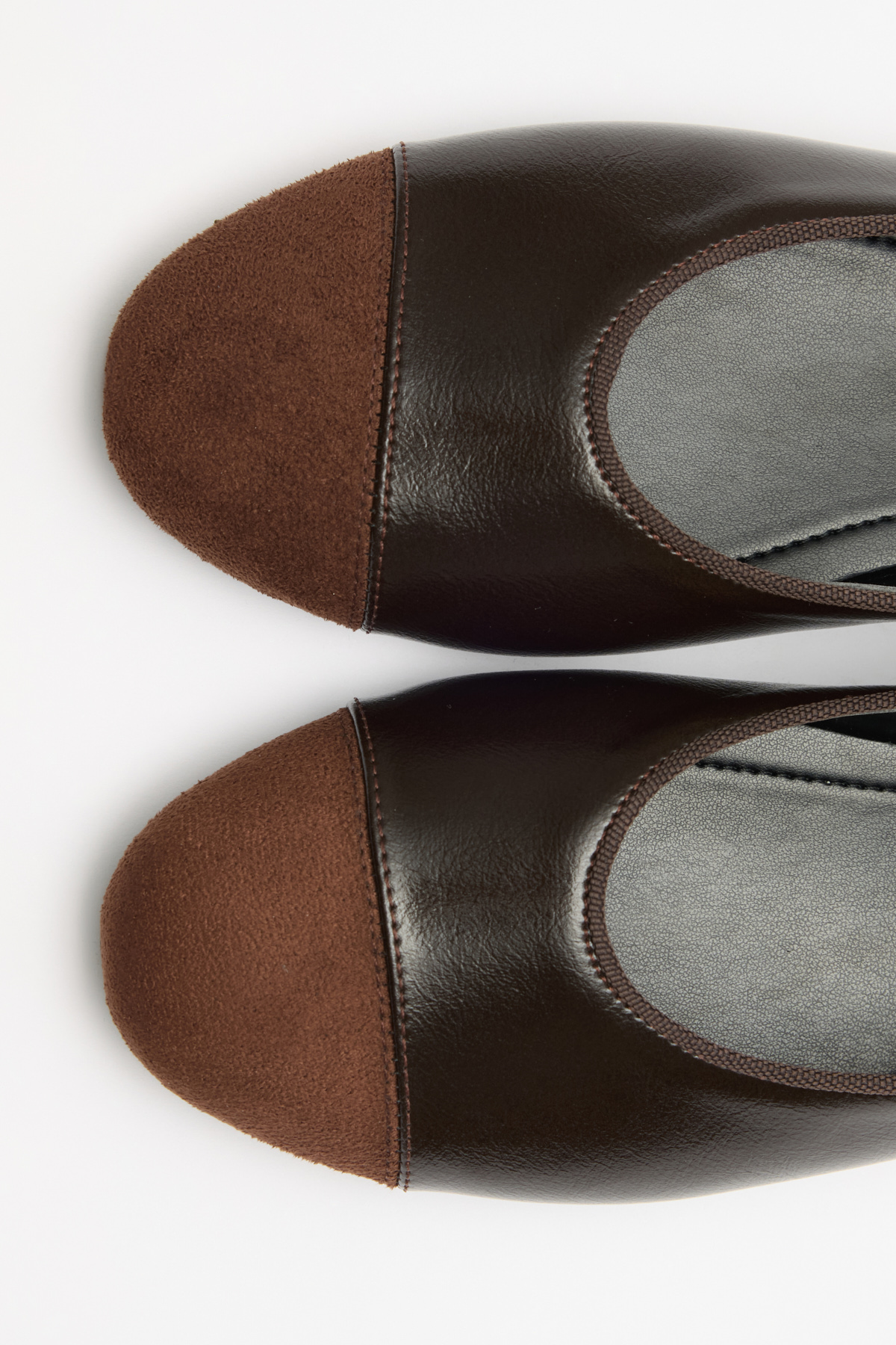 Oval Burun Süet Detaylı Acı Kahve Kadın Babet