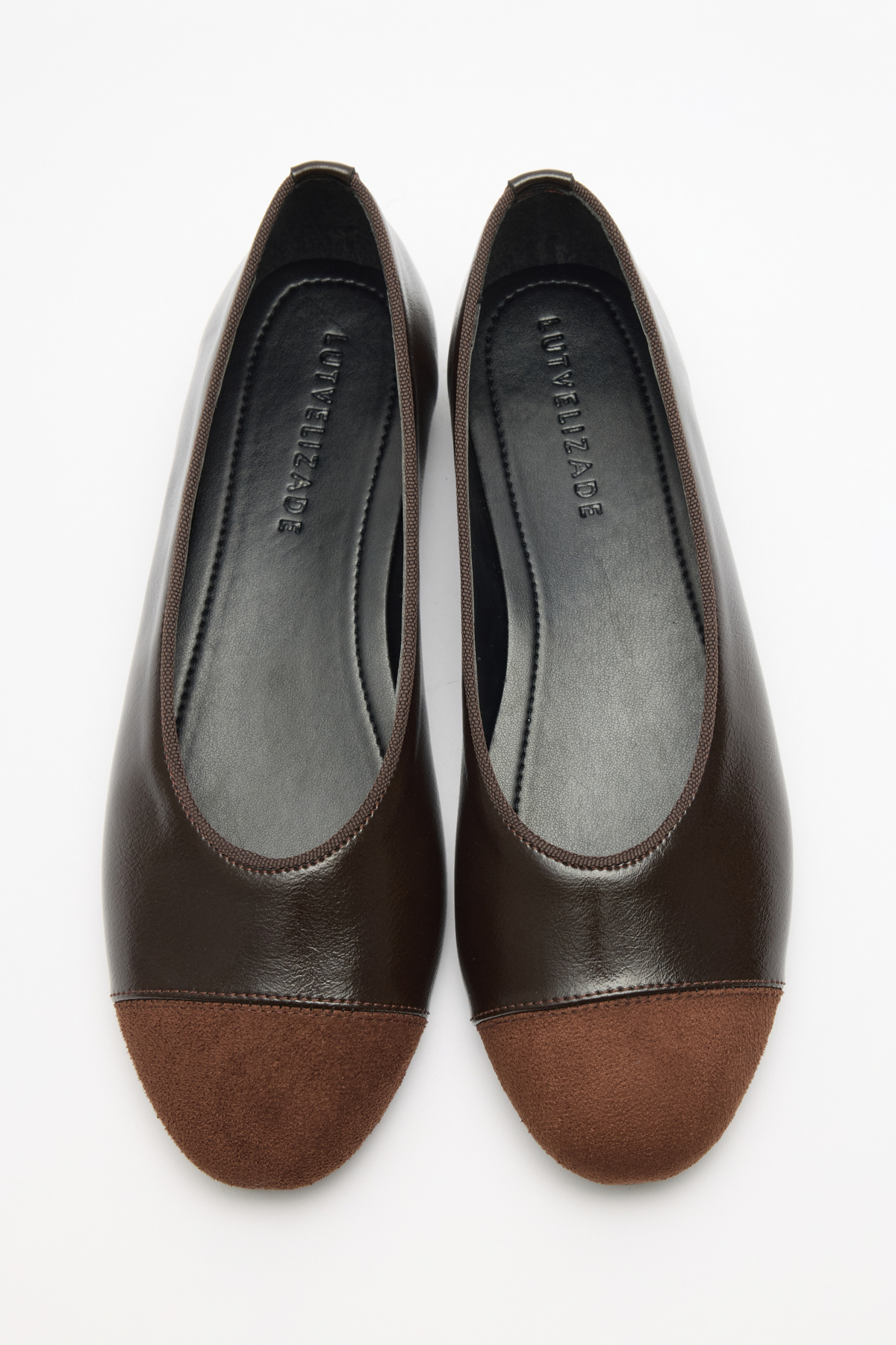 Oval Burun Süet Detaylı Acı Kahve Kadın Babet