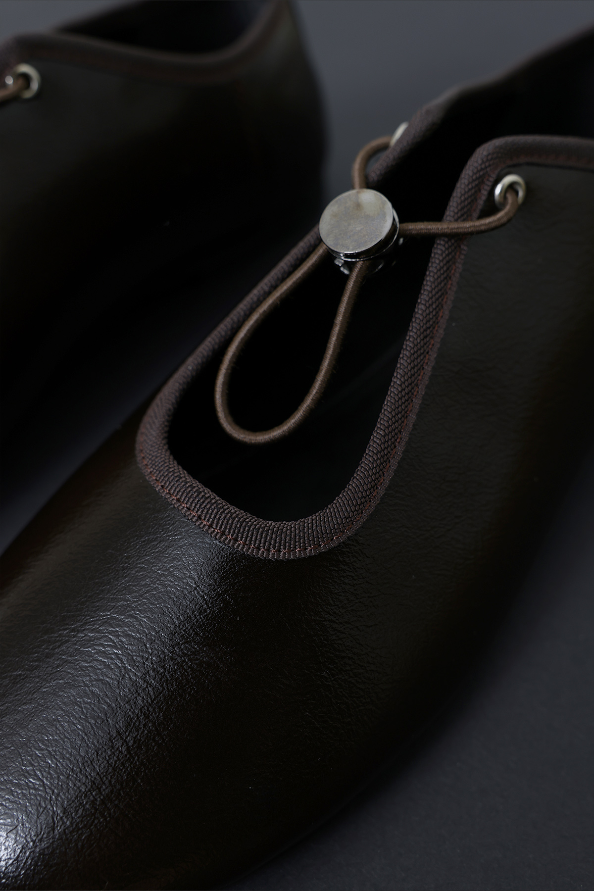 Lastik Bağcık Detaylı Acı Kahve Kadın Babet