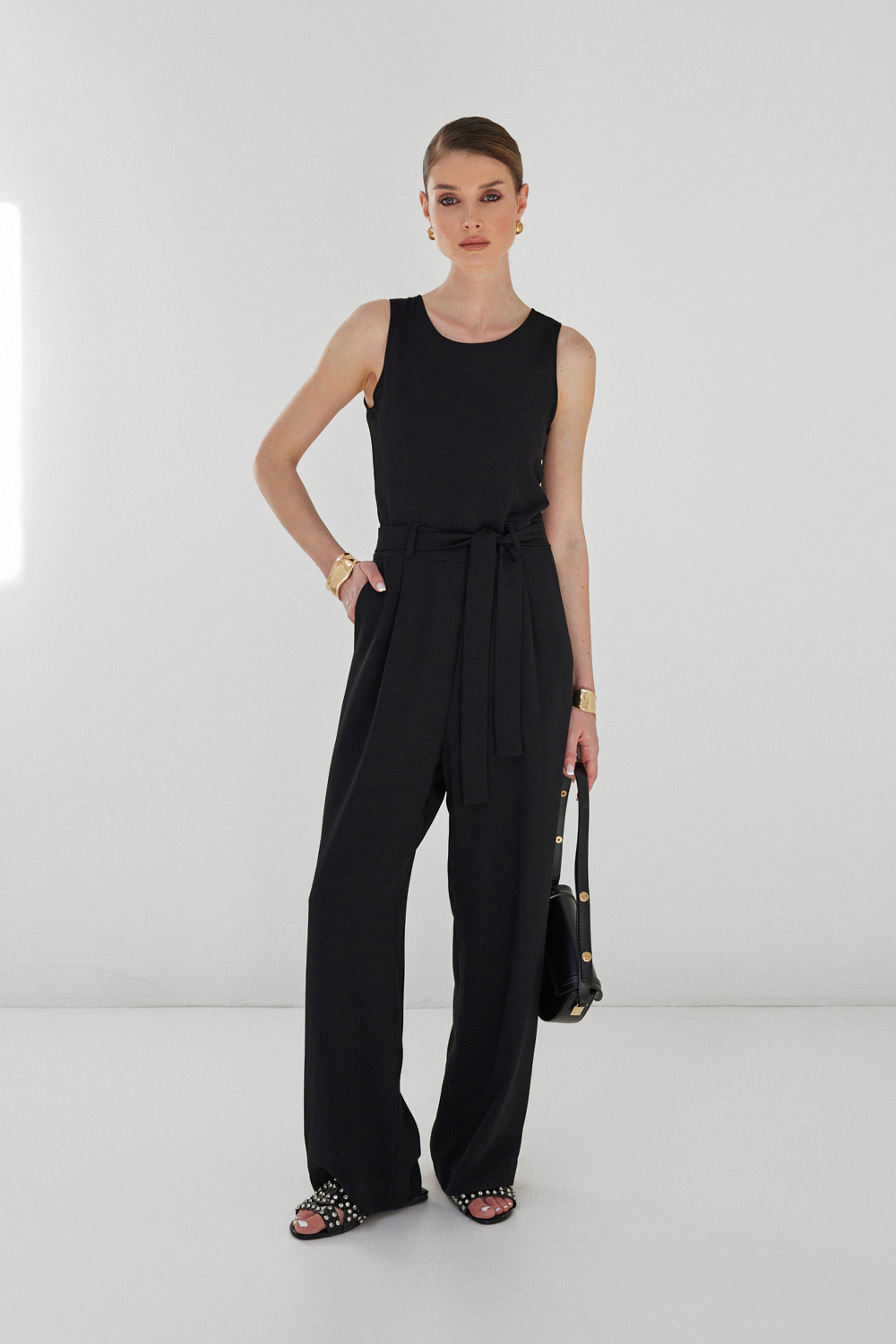 Beli Kuşaklı Düz Paça Siyah Kadın Tulum