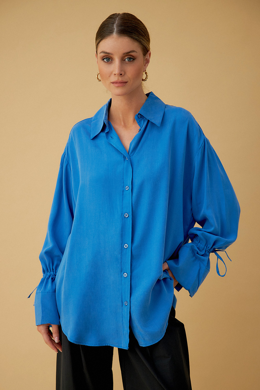 Bilekleri Büzgülü Oversize Saks Mavi Kadın Gömlek