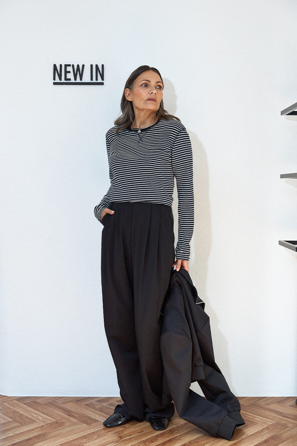 Bisiklet Yaka Çizgili Slim Lacivert Kadın Sweatshirt