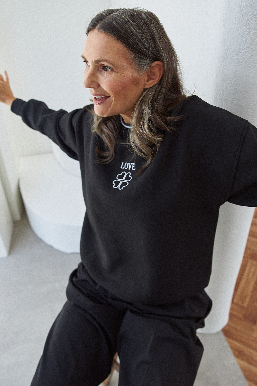 Bisiklet Yaka Love Siyah Kadın Sweatshirt