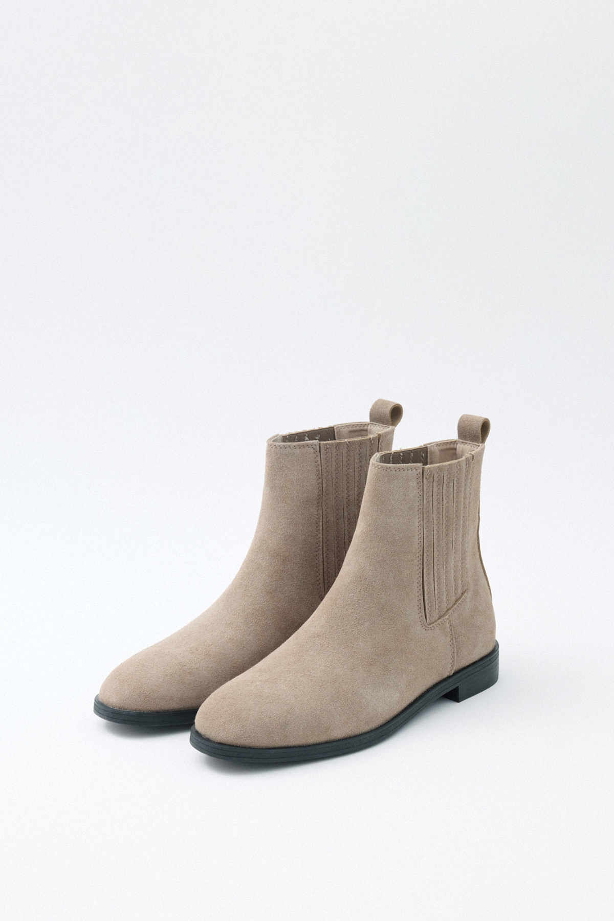 Yanları Lastikli Bilek Boy Vizon Süet Kadın Bot