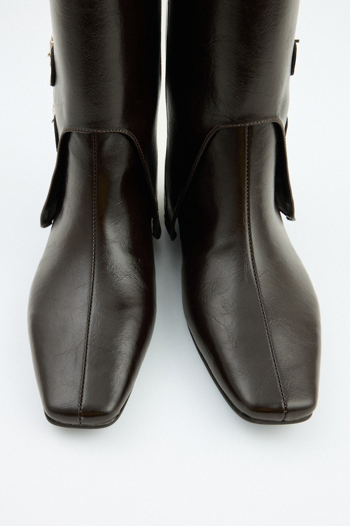 Çift Tokalı Tozluk Detaylı Acı Kahve Kadın Bot