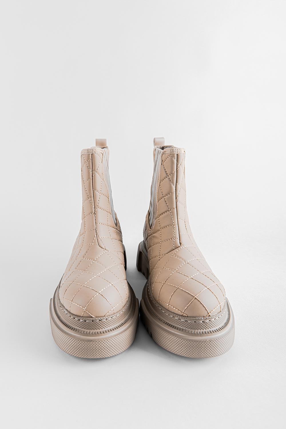 Willow Kapitone Detaylı Yandan Lastikli Bej Kadın Bot