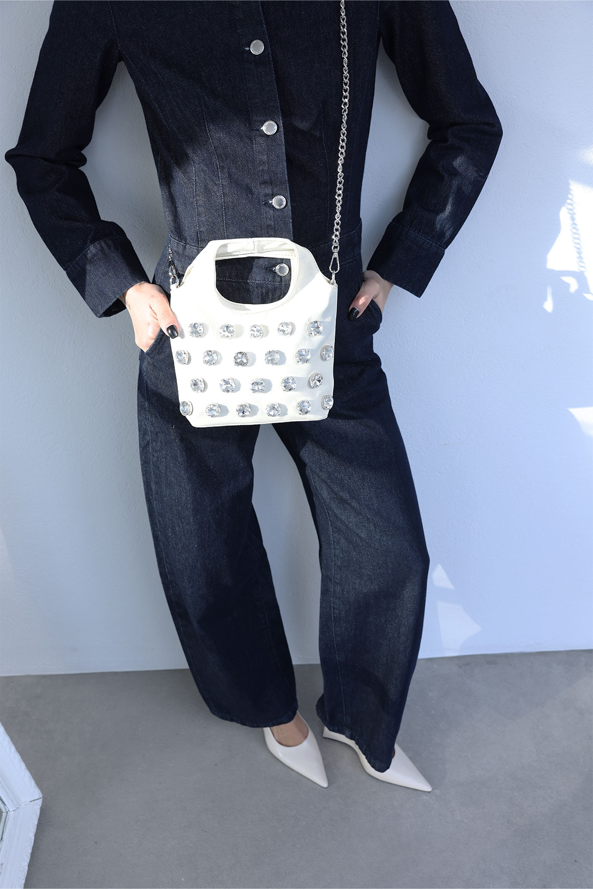 Büyük Taş Detaylı Bej Kadın Çanta