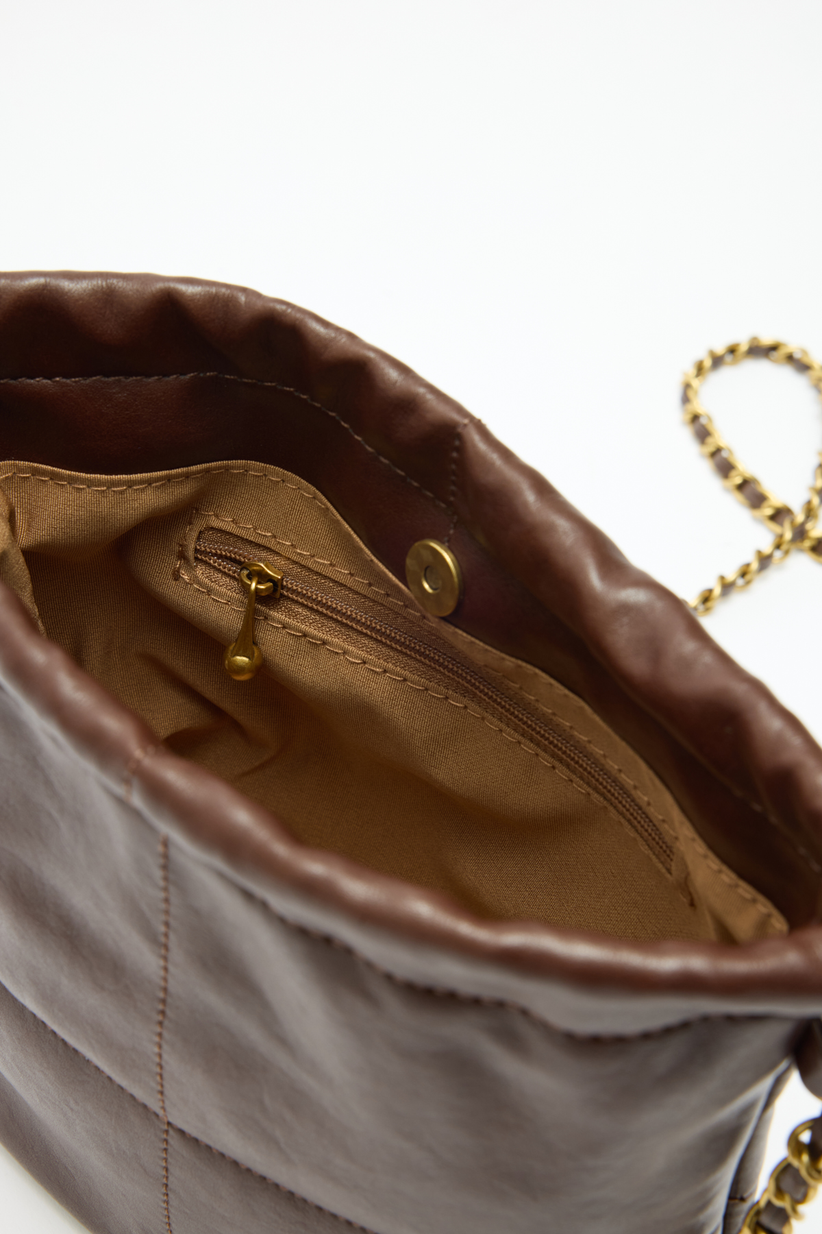 Büzgülü Gold Zincir Detaylı Acı Kahve Kadın Çanta