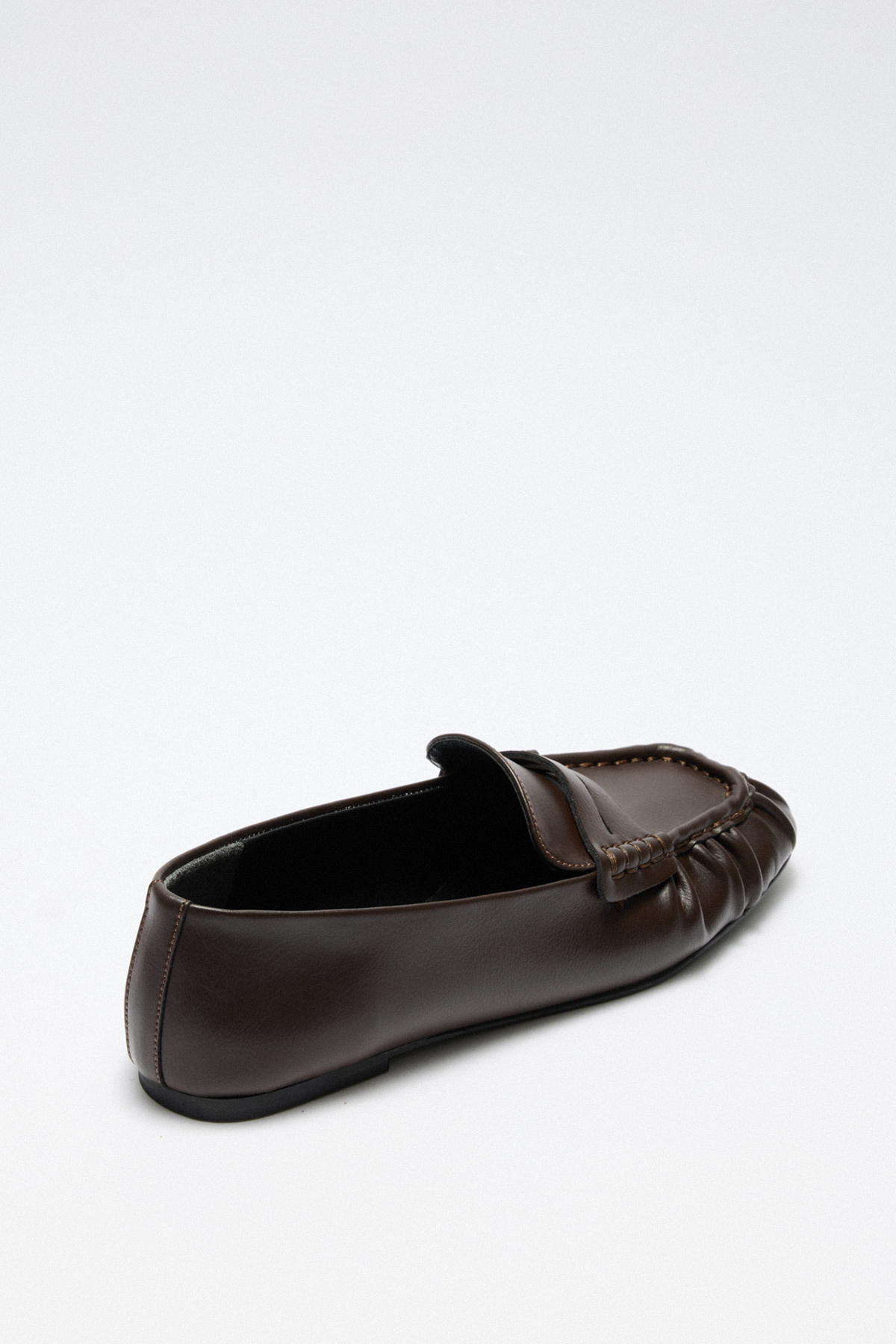 Büzgülü Detaylı Acı Kahve Kadın Loafer