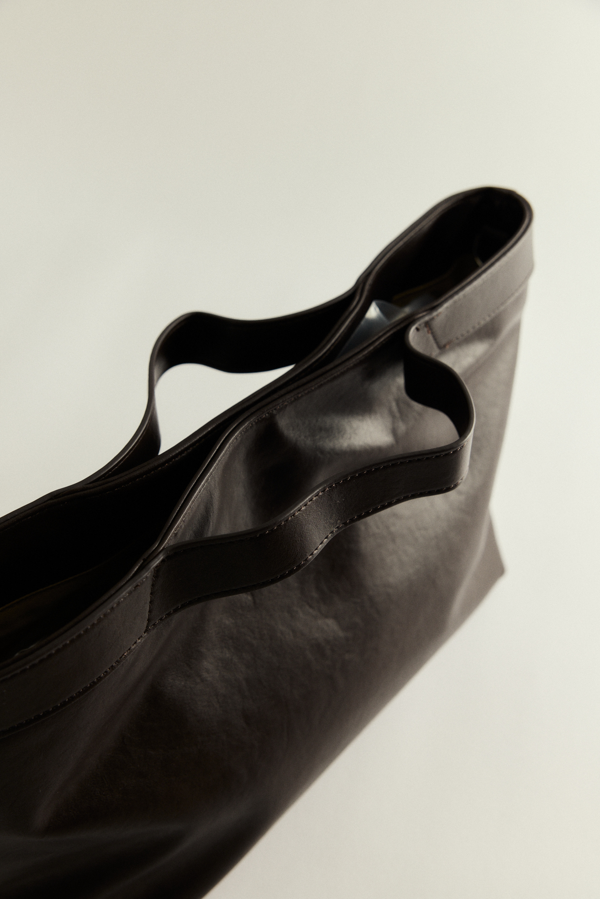 Yumuşak Dokulu Klasik Büyük Boy Acı Kahve Kadın Çanta