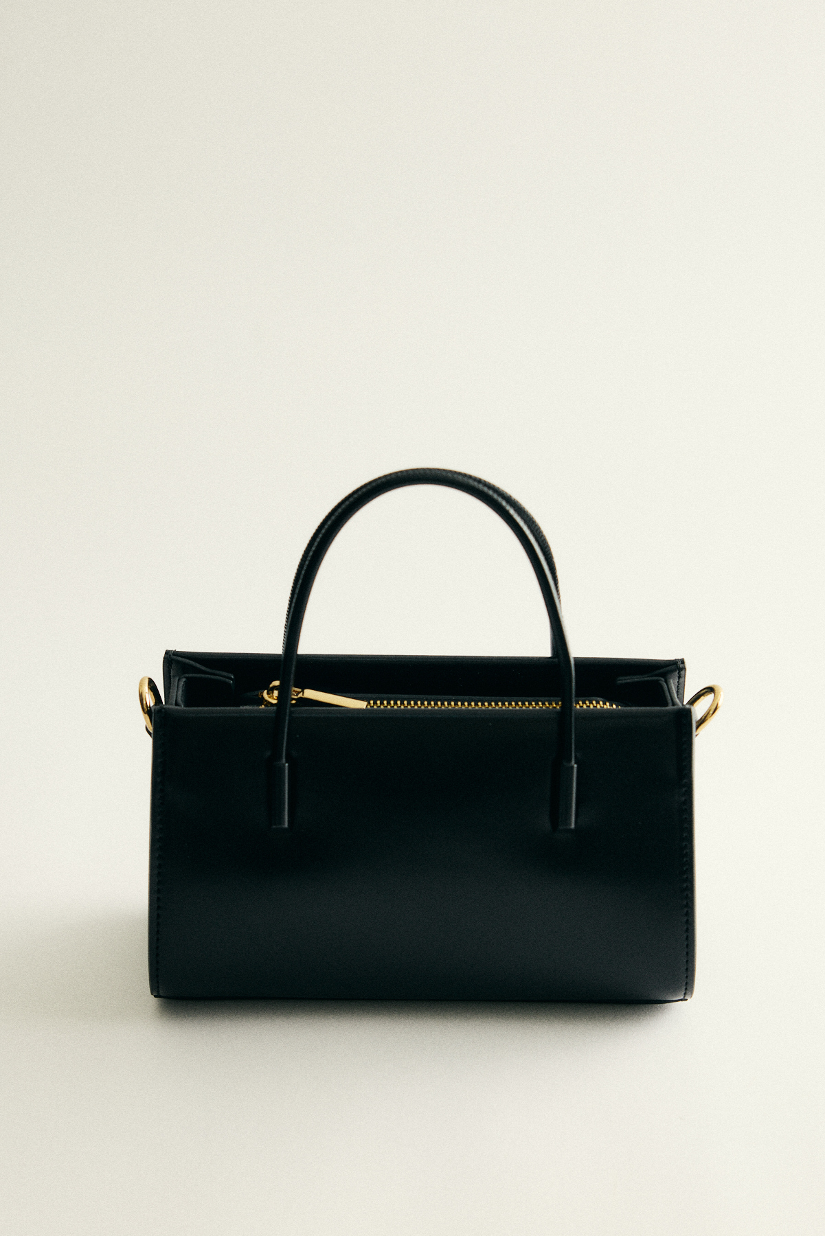 Klasik Kesim Siyah Kadın Çanta