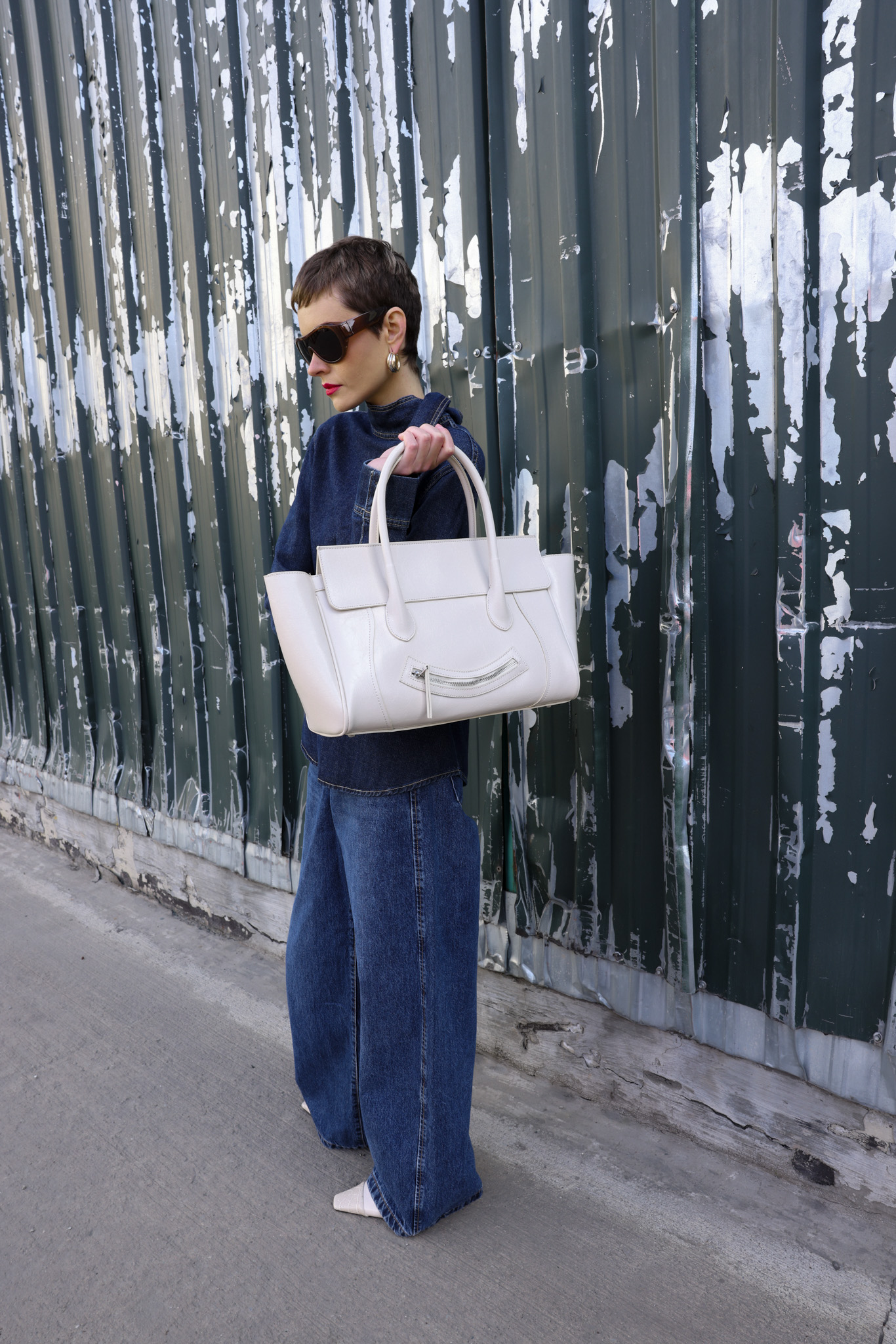 Fermuar Detaylı Geniş Form Kemik Kadın Çanta