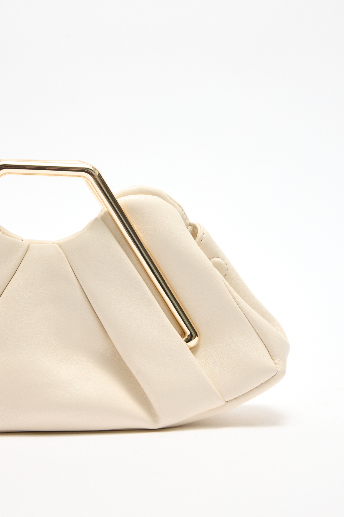 Geometrik Çerçeve Detaylı Beyaz Kadın Çanta