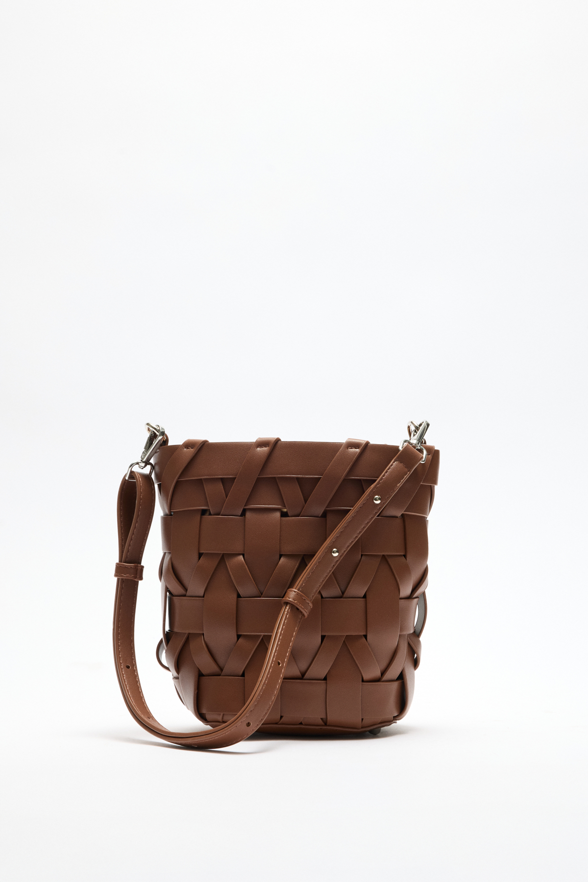 Geçişli Şerit Detaylı Bucket Acı Kahve Örgü Kadın Çanta