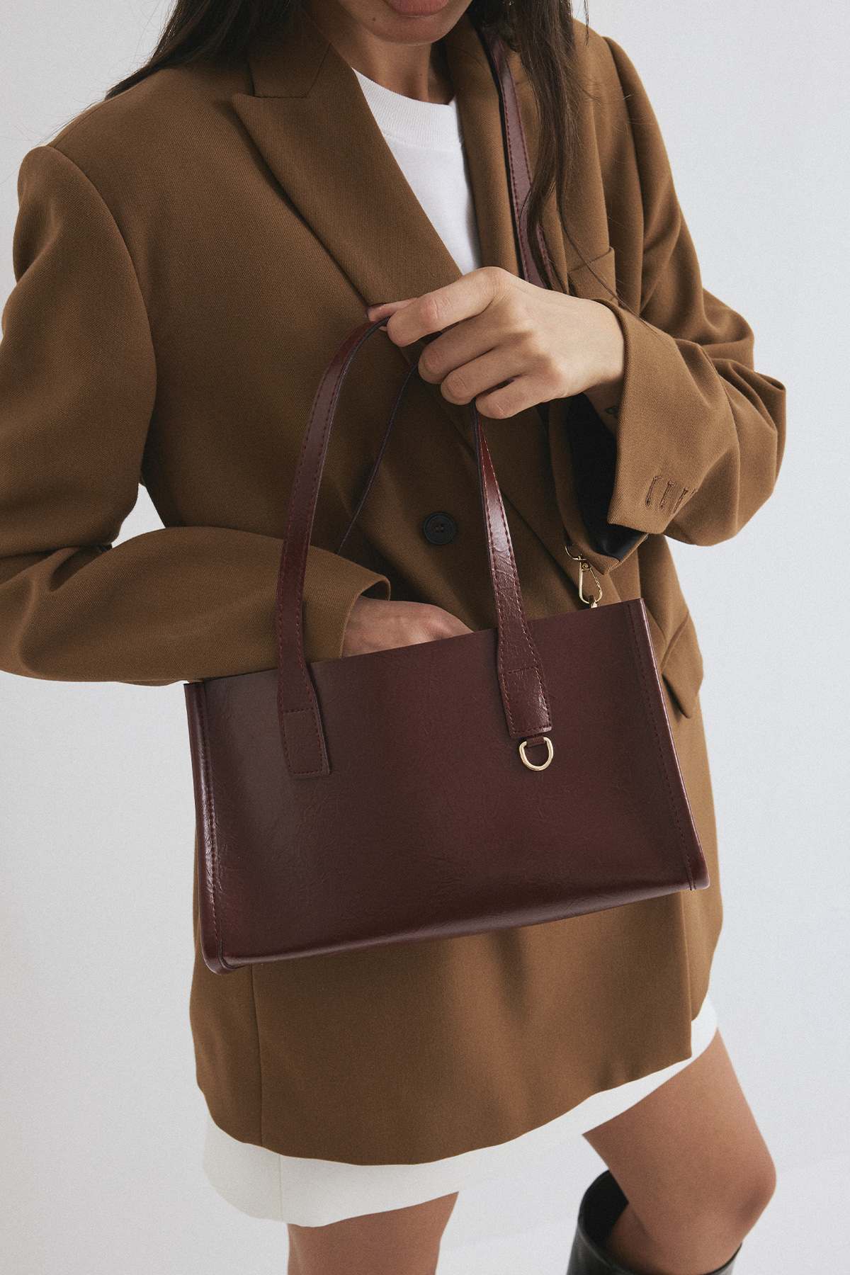 Çift Saplı Köşeli Bordo Kadın Çanta