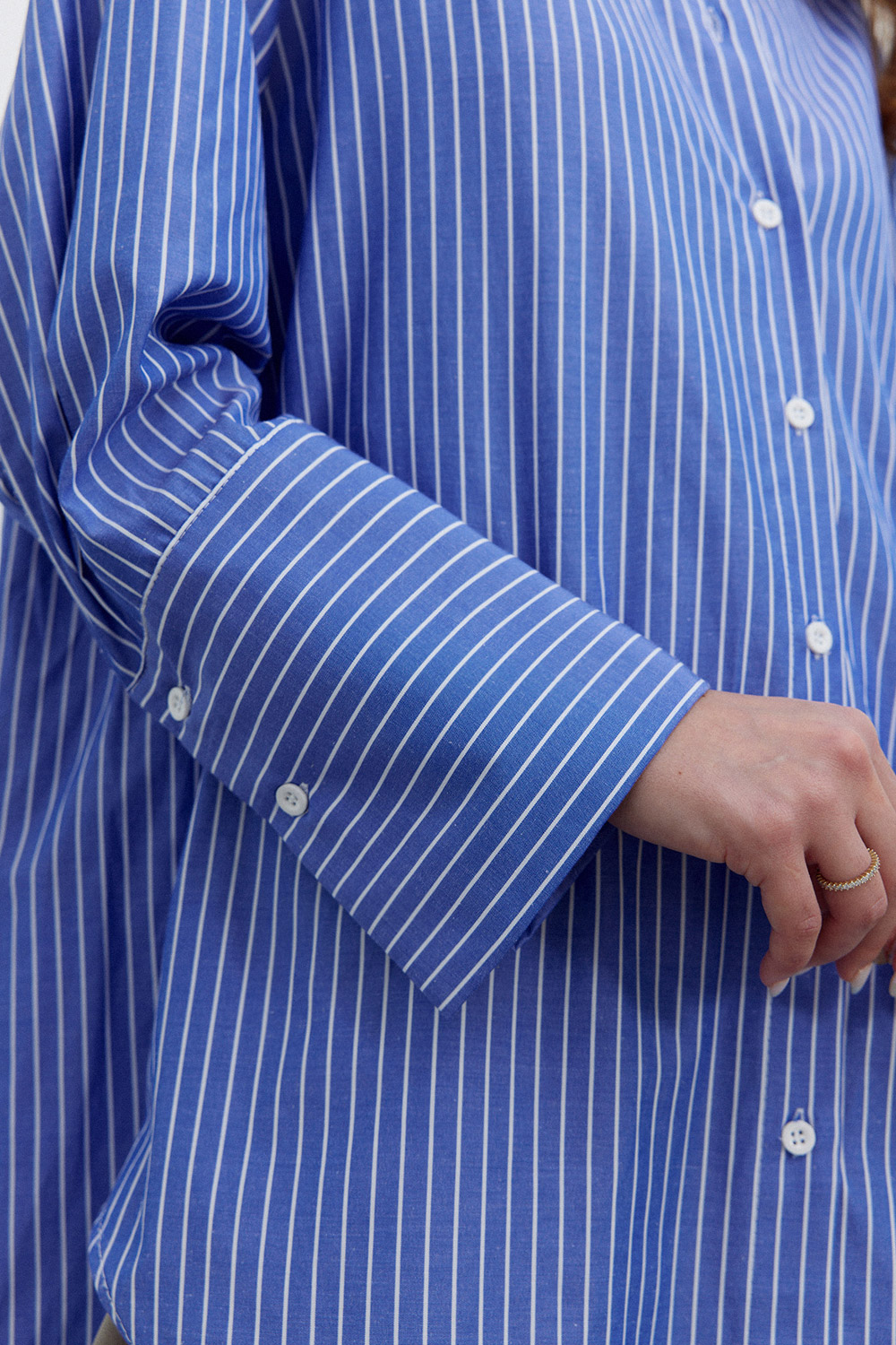 Çizgili Desenli Oversize Mavi Kadın Gömlek