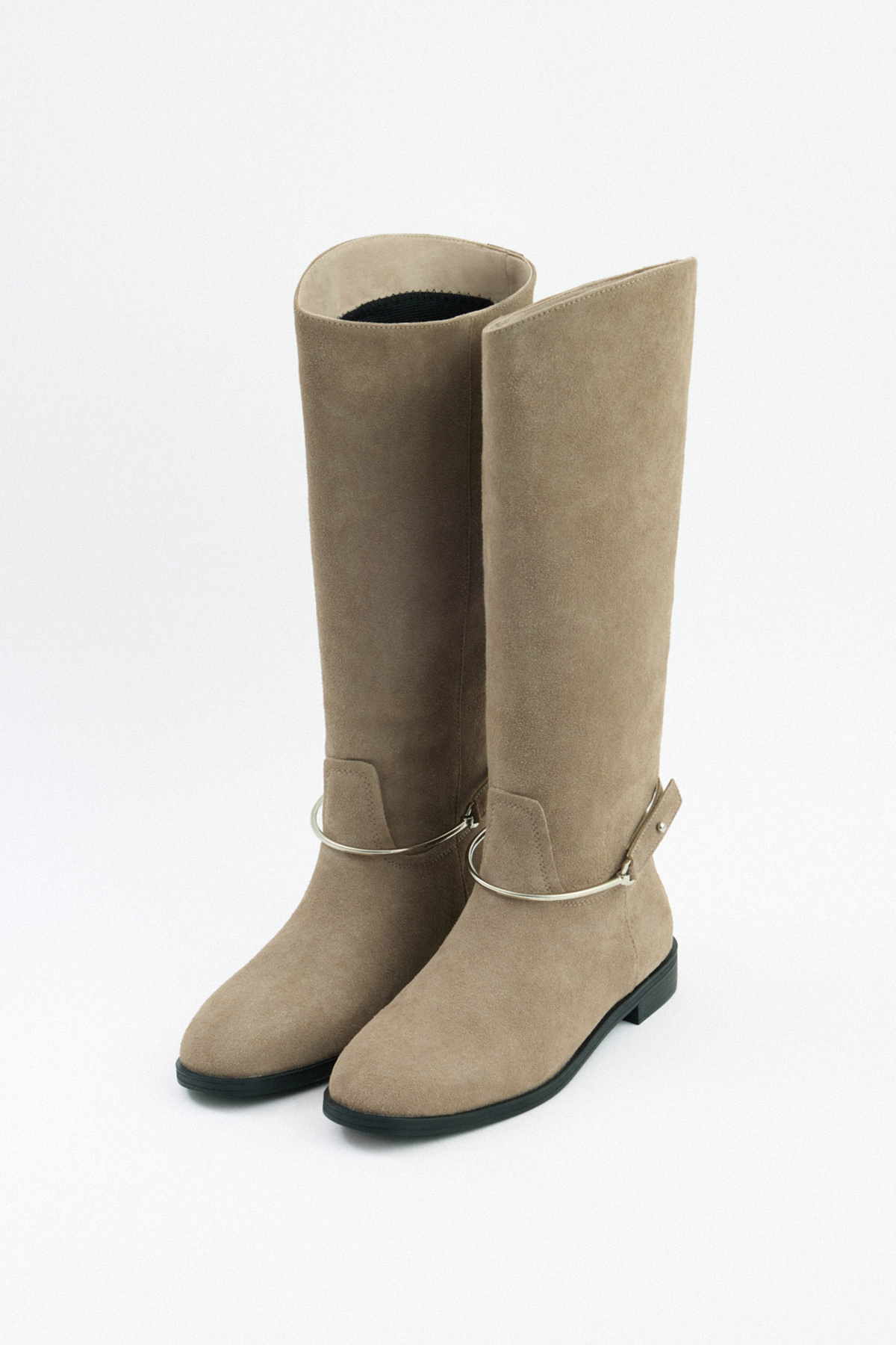 Gümüş Bilek Aksesuarlı Vizon Süet Kadın Çizme