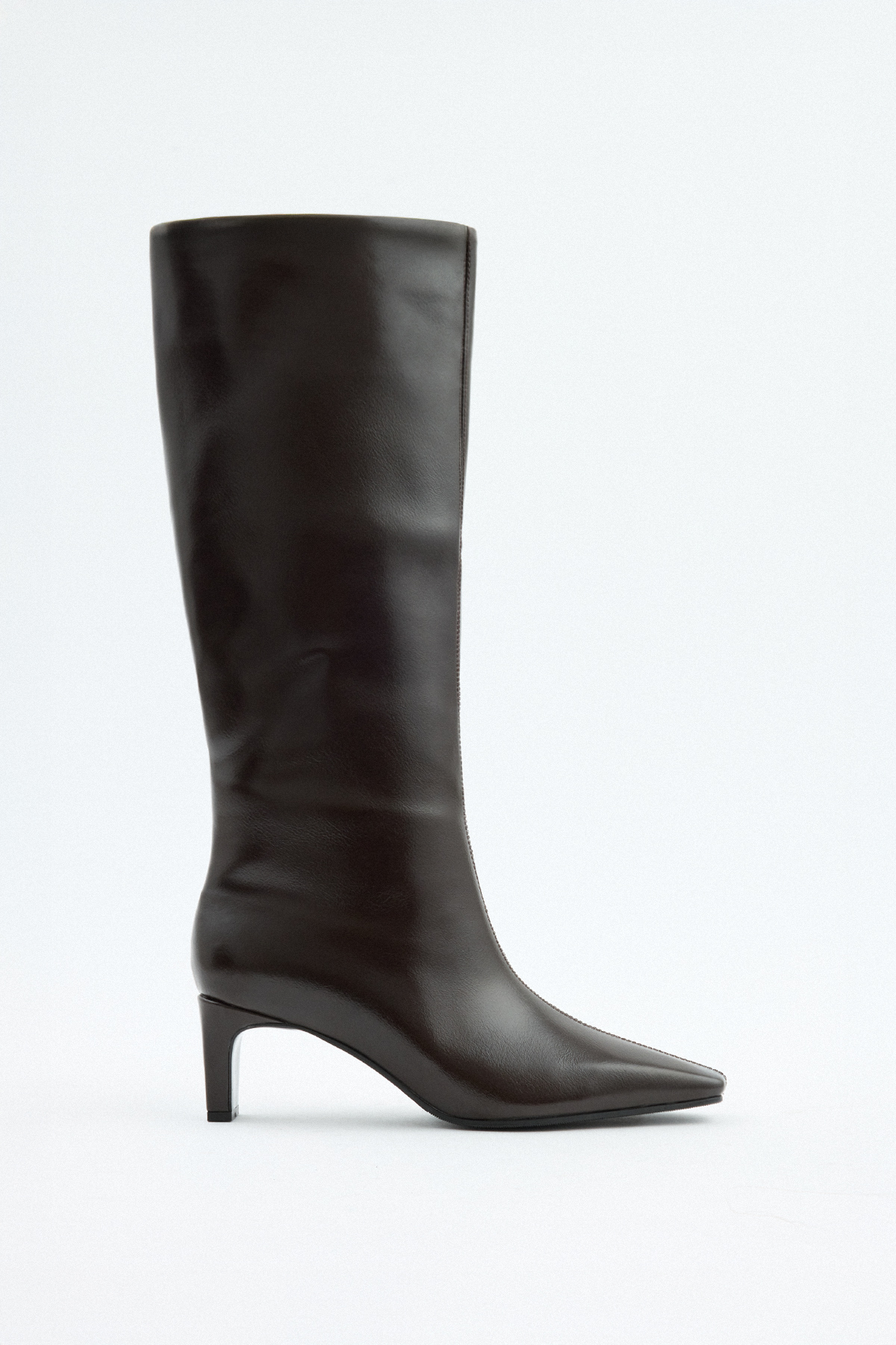 Dikiş Detaylı Küt Burun Acı Kahve Kadın Çizme