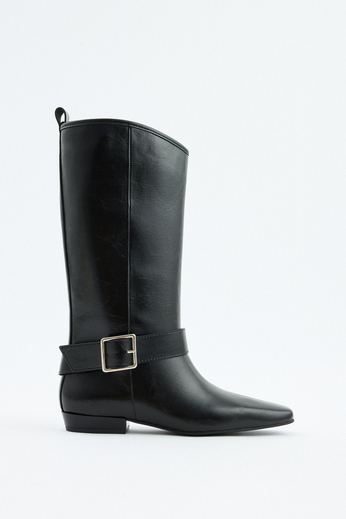 Küt Burun Kemer Detaylı Siyah Kadın Çizme