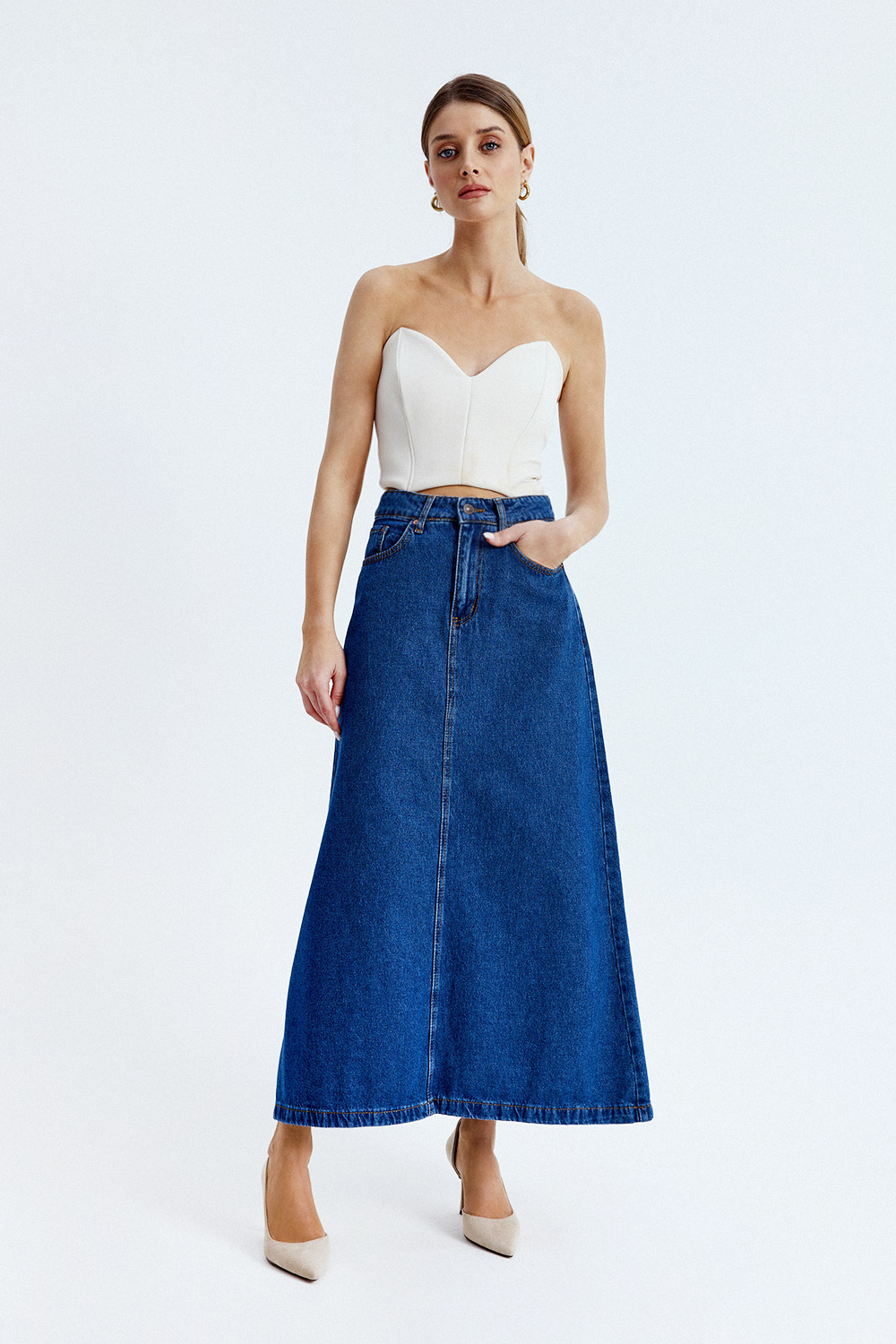 Derin Kalp Yaka Bej Kadın Crop Top