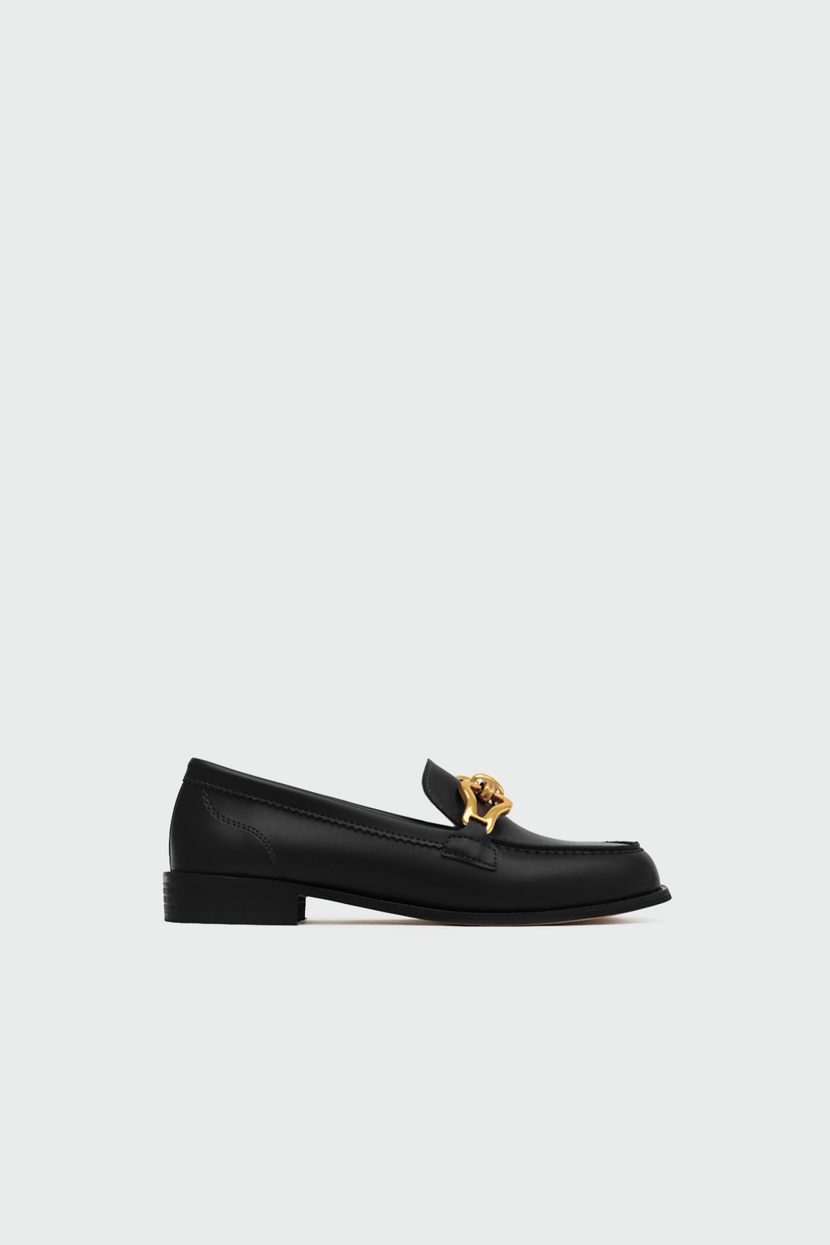 Dekoratif Tokalı Loafer Siyah Kadın Babet
