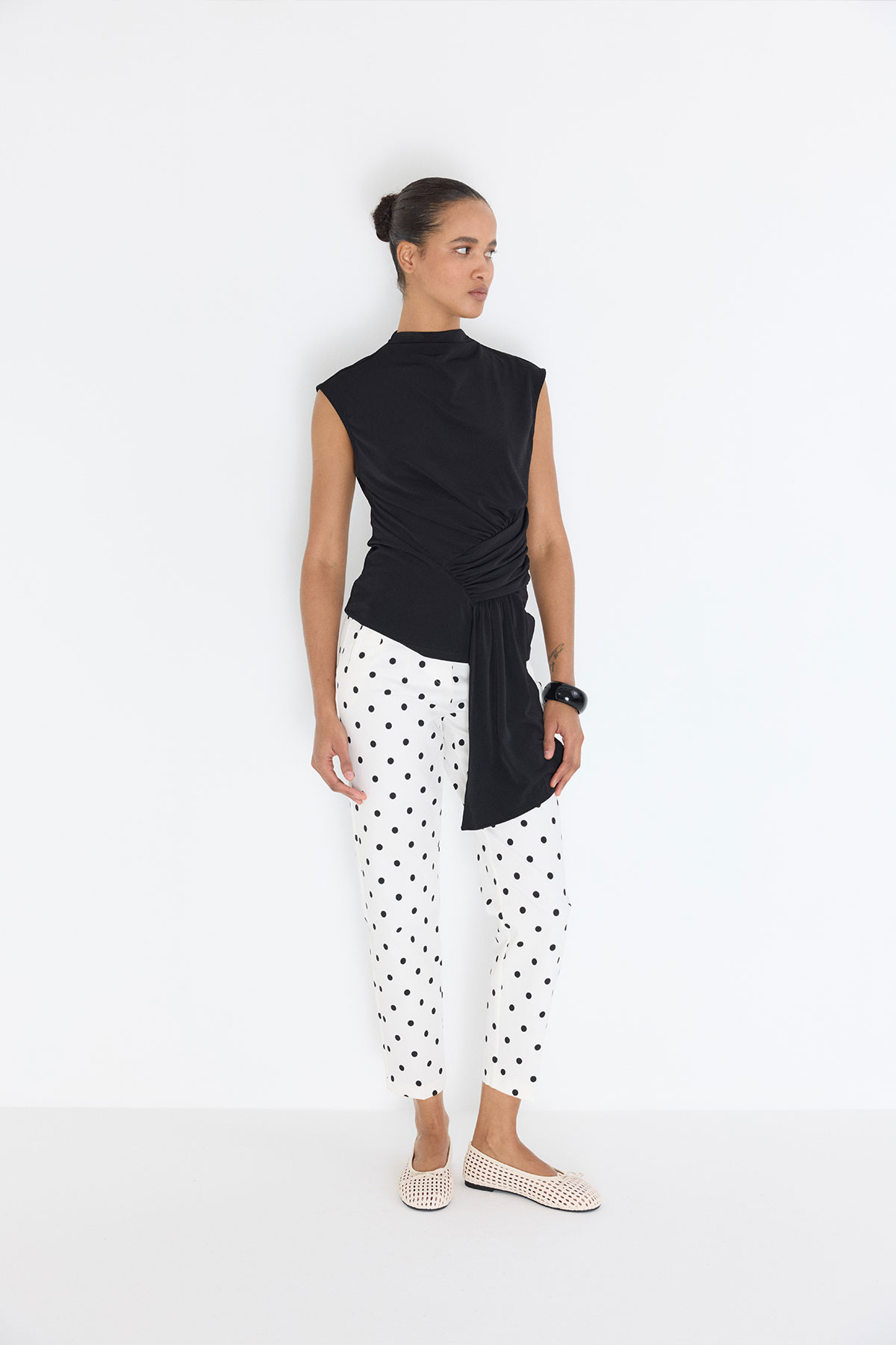 Deri Görünümlü Örgü Bej Örgü Kadın Babet