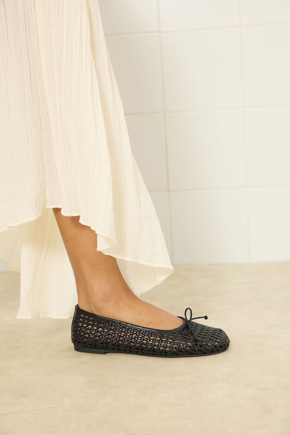 Deri Görünümlü Örgü Siyah Örgü Kadın Babet