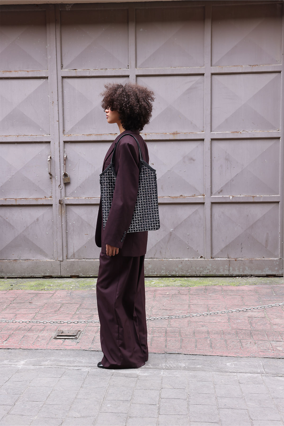 Desenli Taş İşlemeli Siyah Kadın Çanta