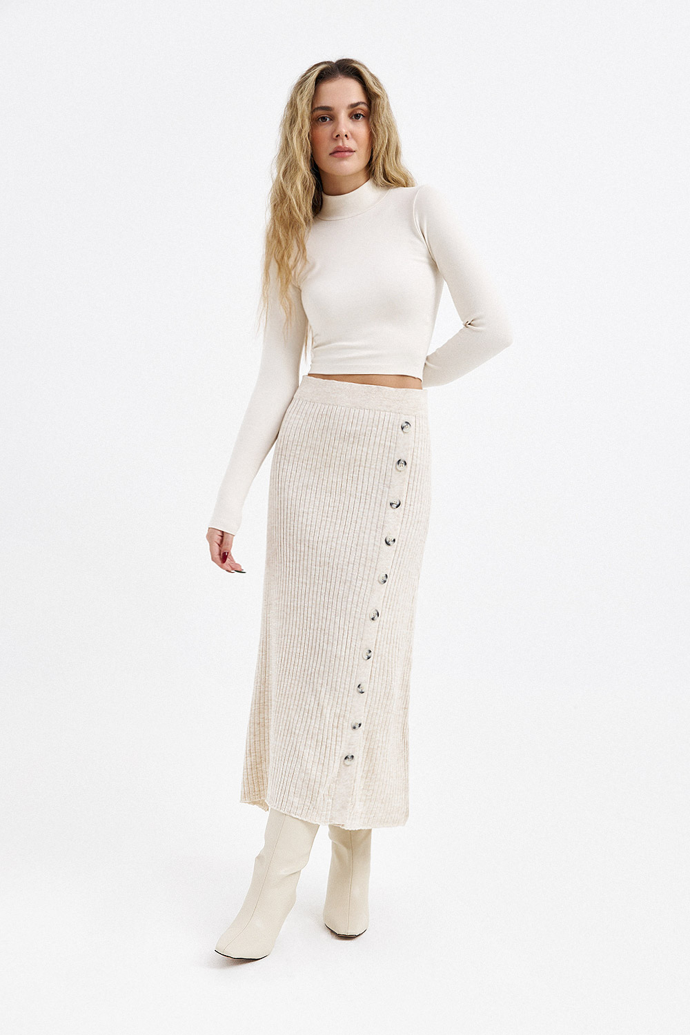 Triko Çok Düğmeli Yırtmaçlı Bej Kadın Etek