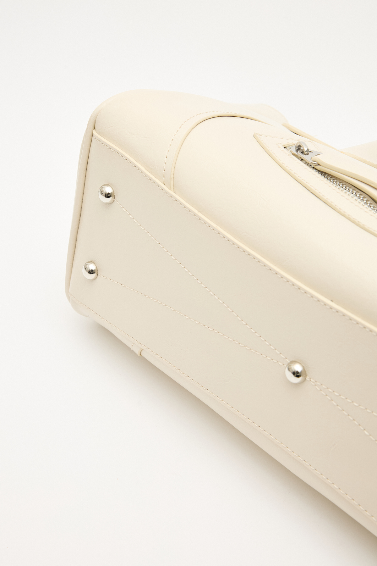 Fermuar Detaylı Geniş Form Kemik Kadın Çanta