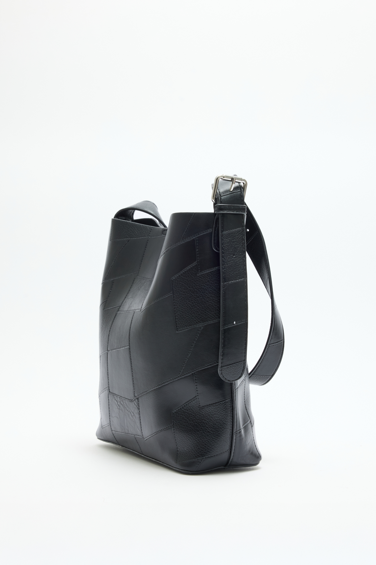 Geometrik Dokulu Deri Görünümlü Siyah Kadın Çanta