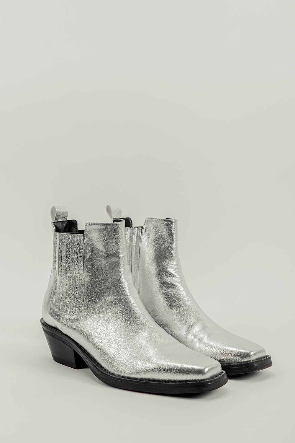 Harper Gümüş Kadın Bot