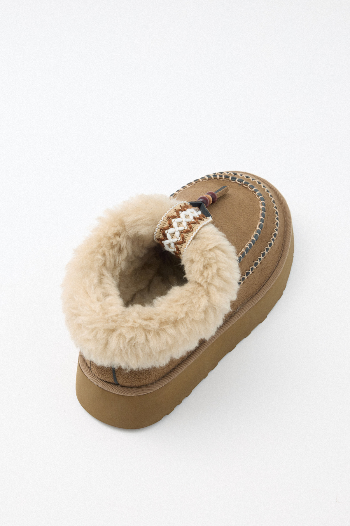 İçi Kürklü Boncuk İşlemeli Vizon Süet Kadın Bot