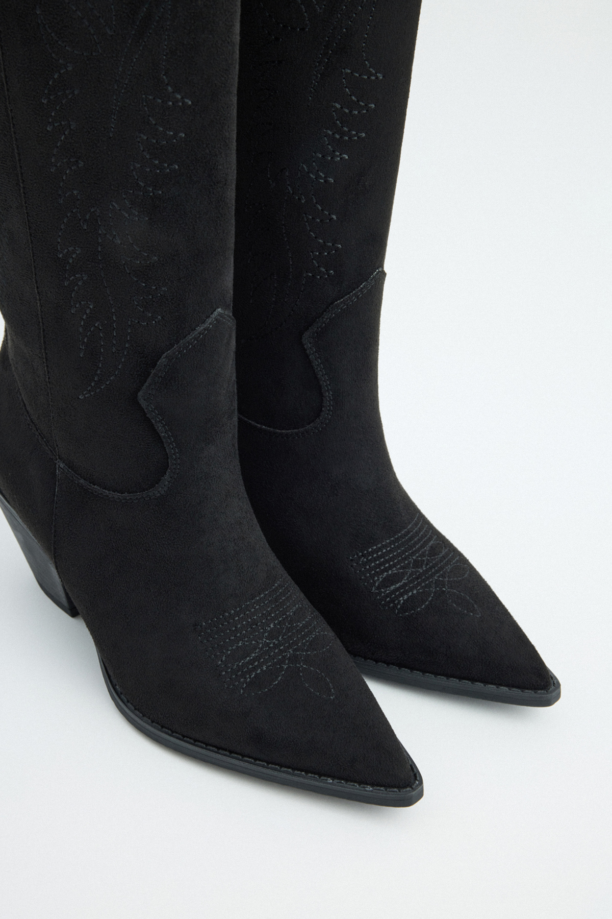 İşlemeli Kovboy Siyah Süet Kadın Çizme