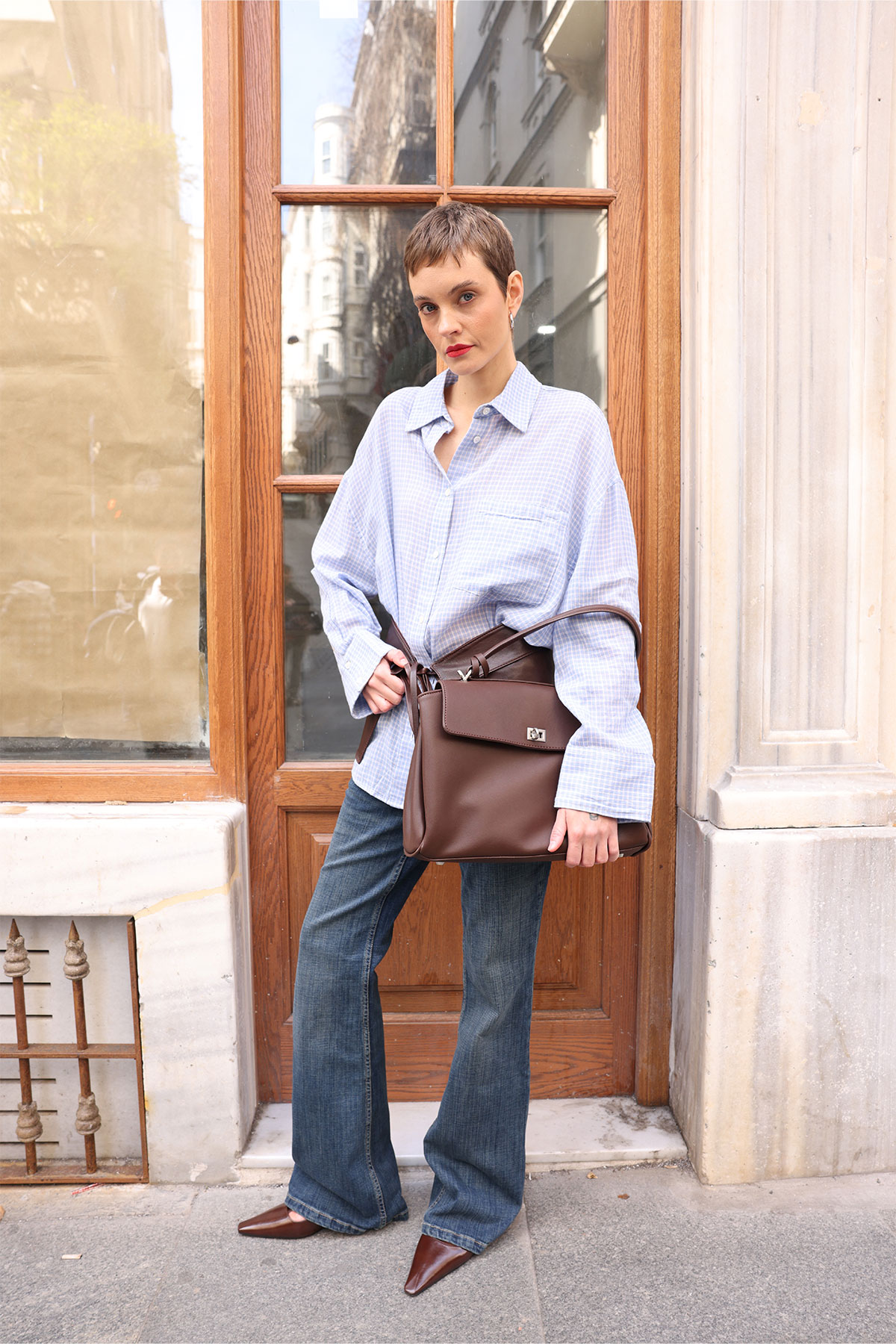 Kapaklı Kilit Detaylı Acı Kahve Kadın Çanta