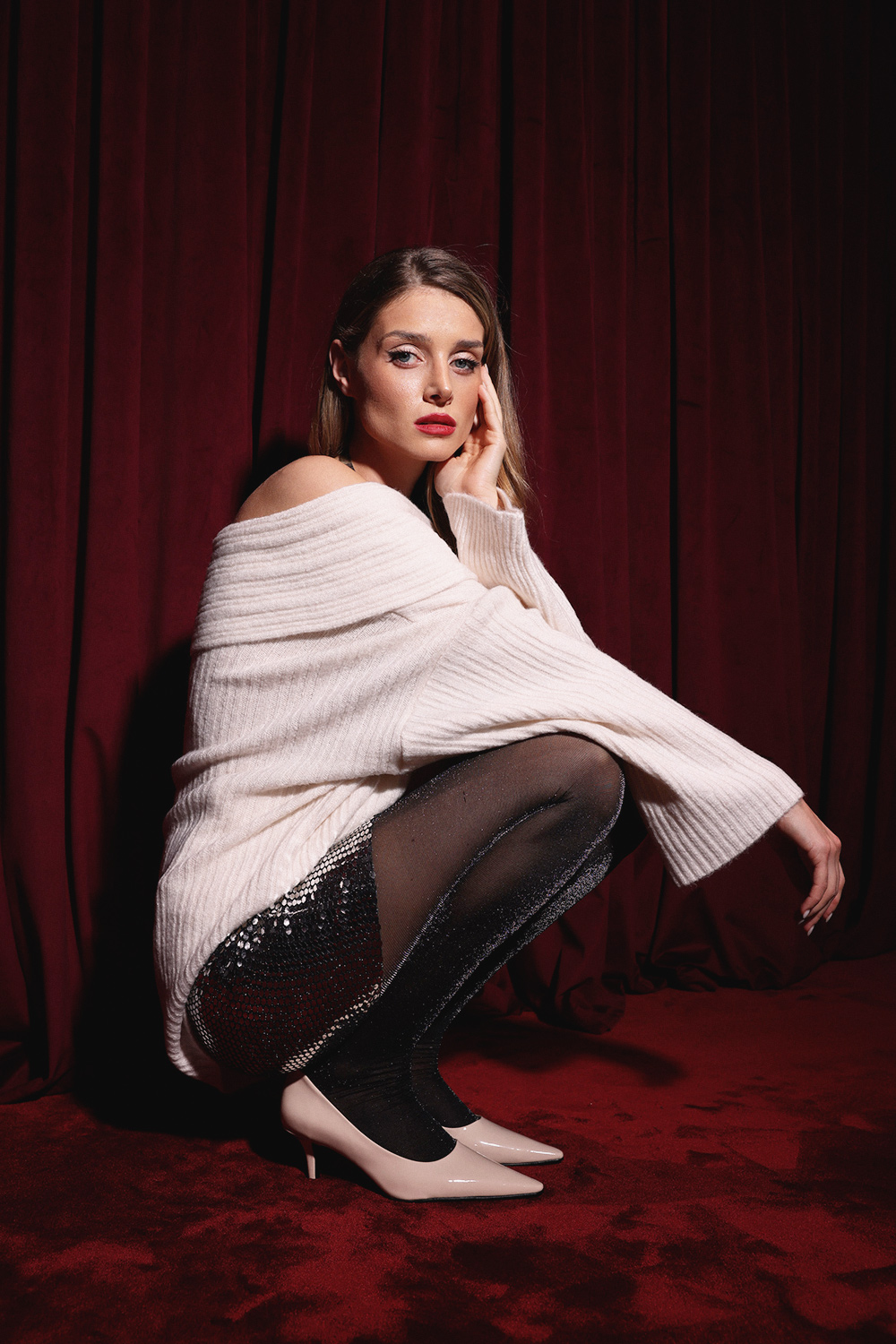 Kayık Yaka Oversize Cream Kadın Kazak