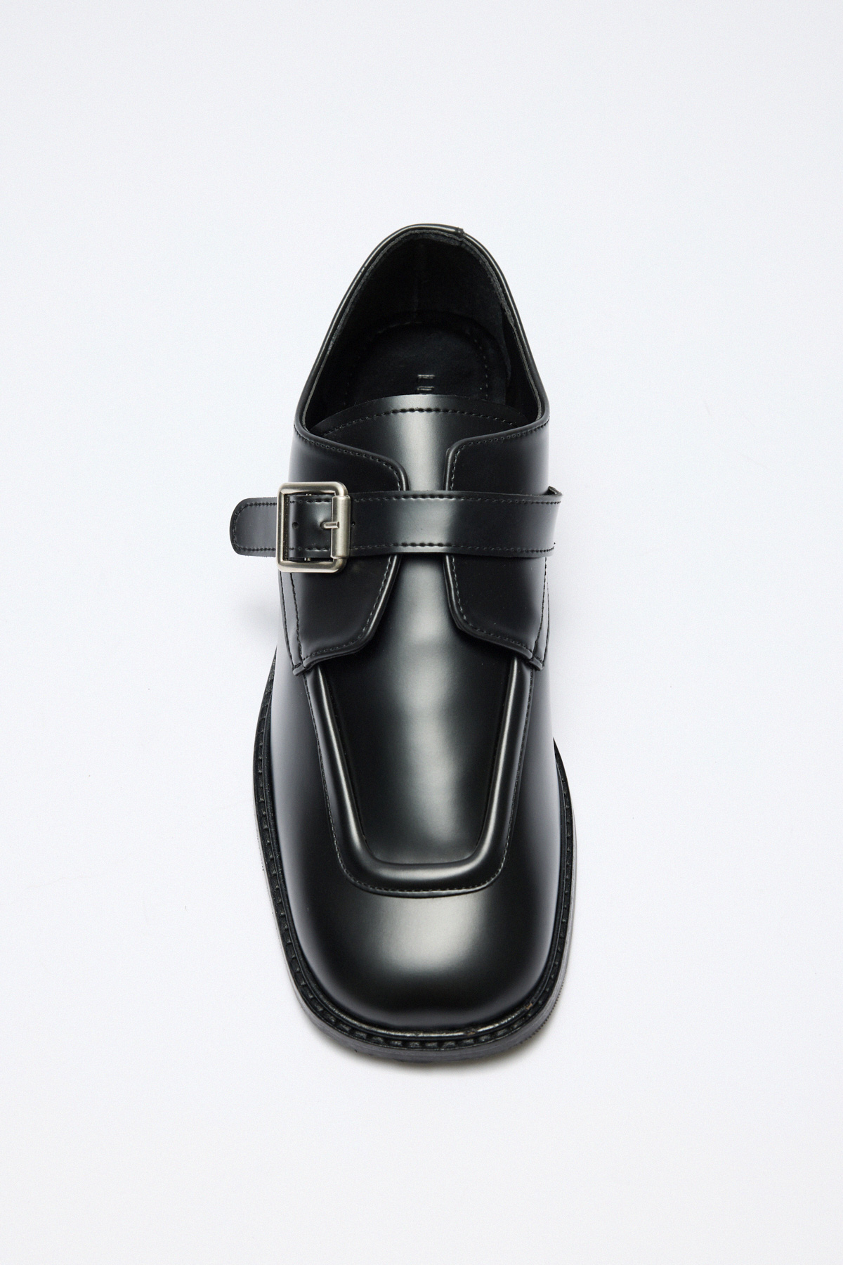 Kemer Detaylı Loafer Siyah Kadın Loafer