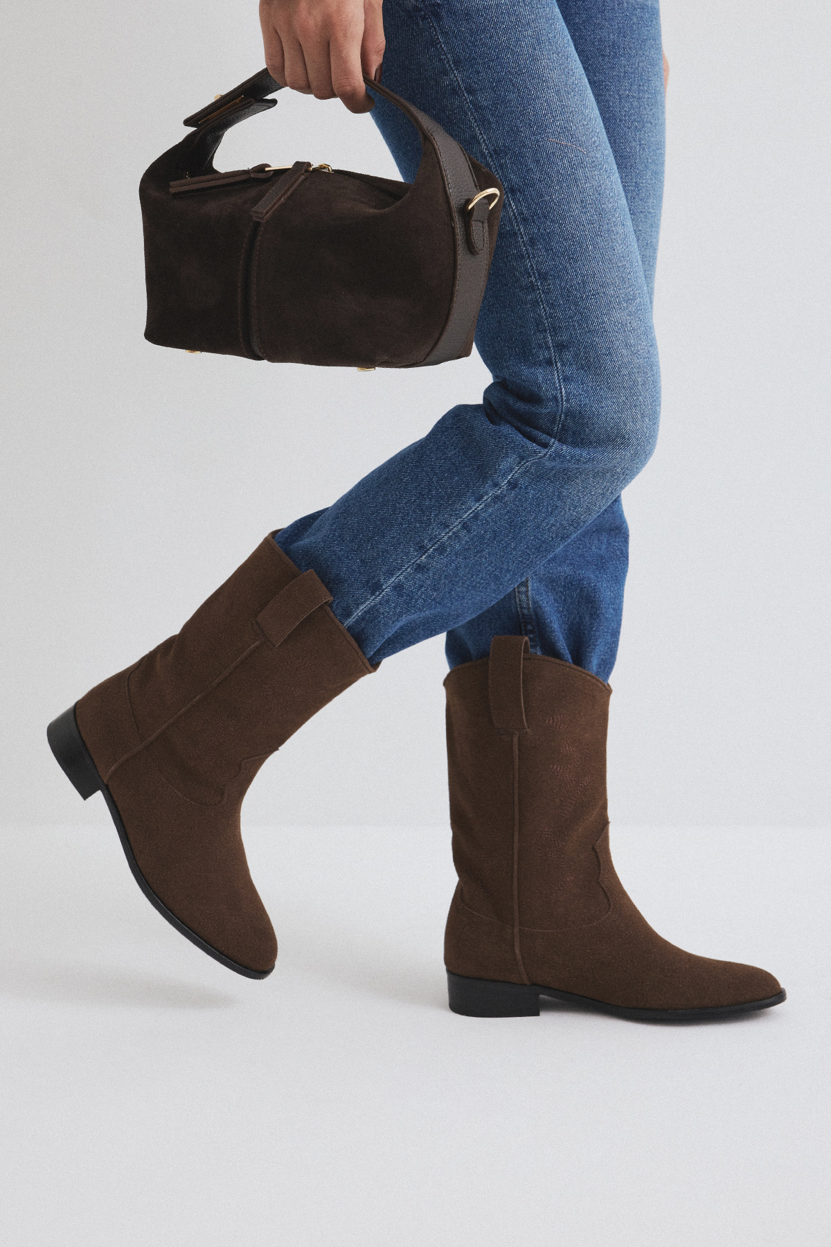 Kısa Kalın Saplı Acı Kahve Süet Kadın Çanta