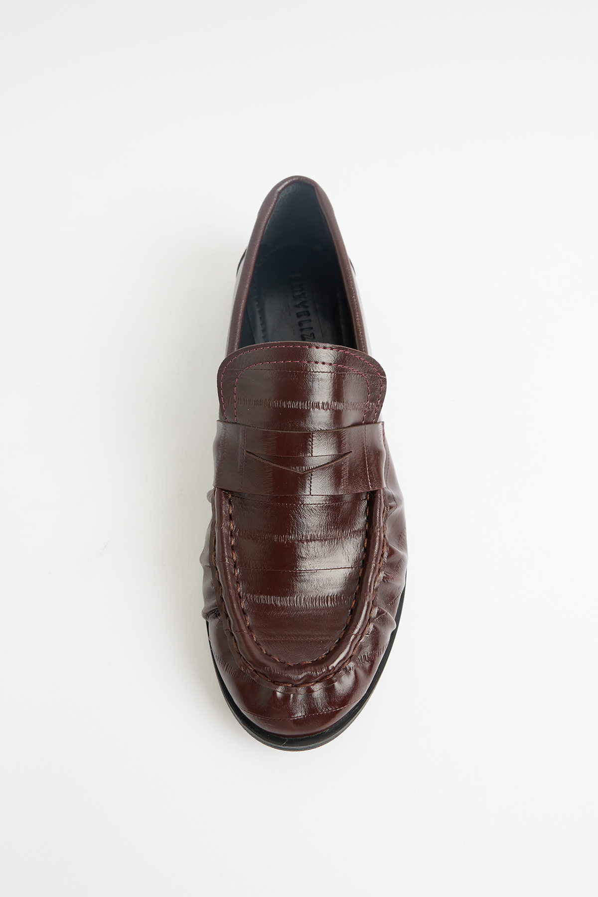 Klasik Deri Görünümlü Oval Burun Bordo Su Yolu Kadın Loafer