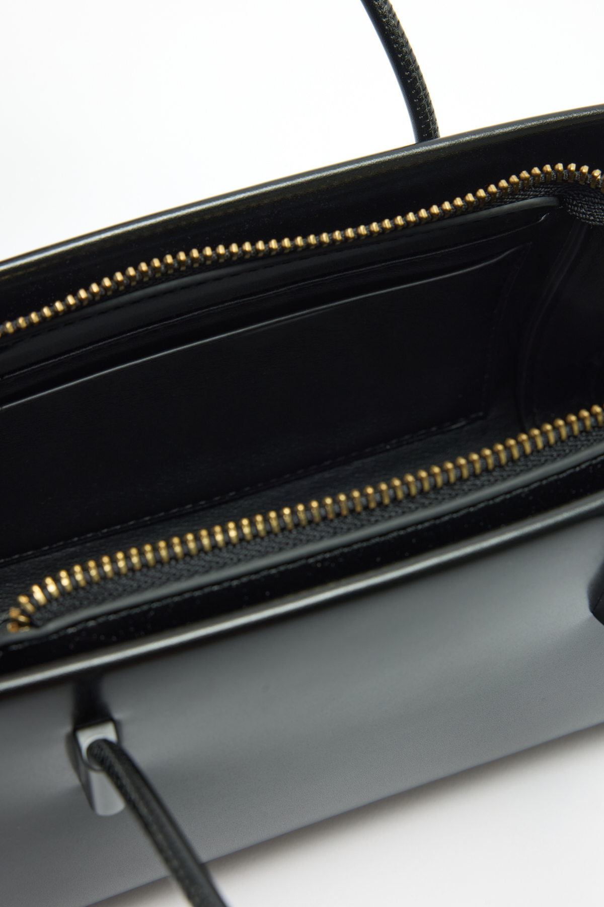 Klasik Kesim Siyah Kadın Çanta