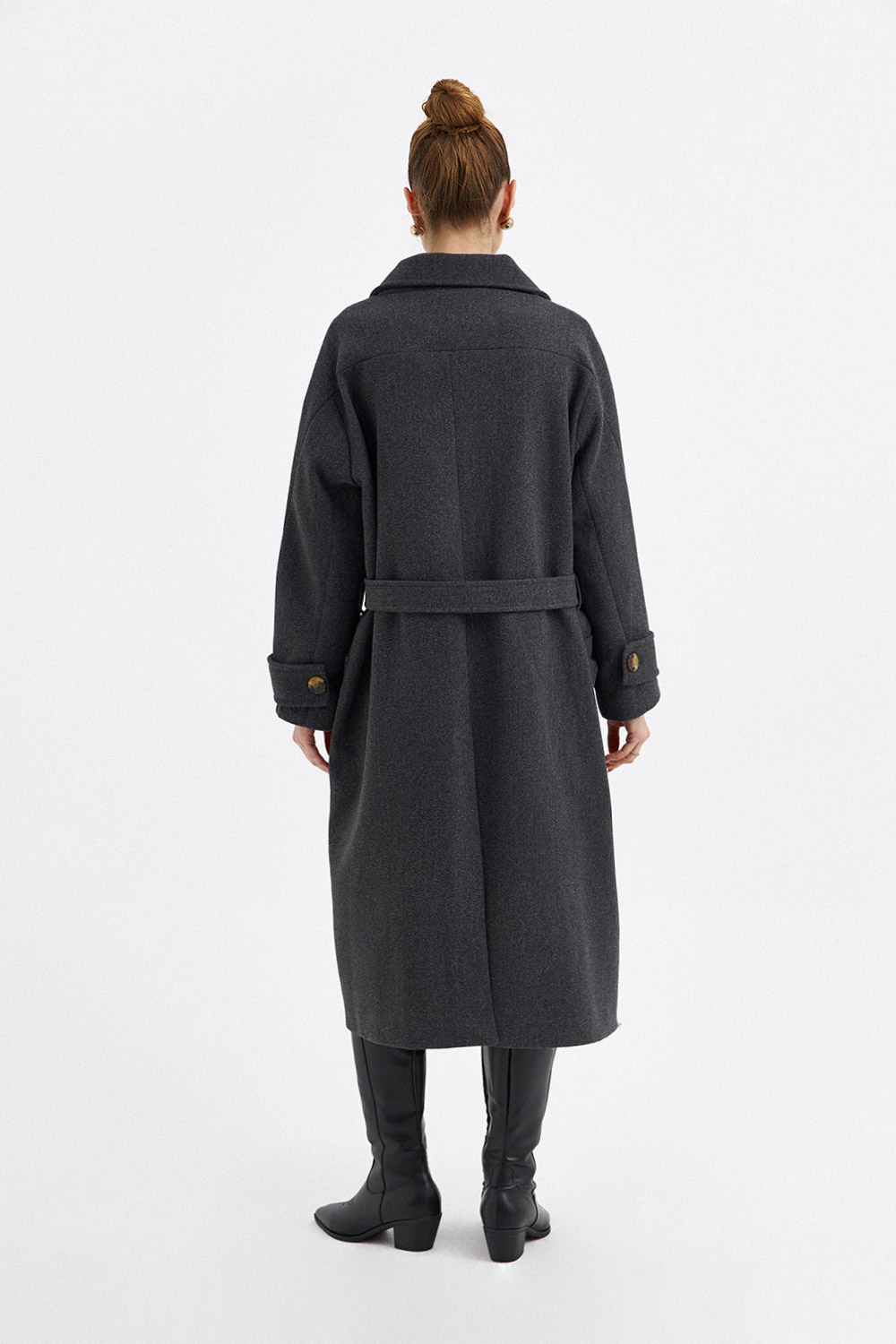 Kol Detaylı Kemerli Kaşe Füme Kadın Kaban