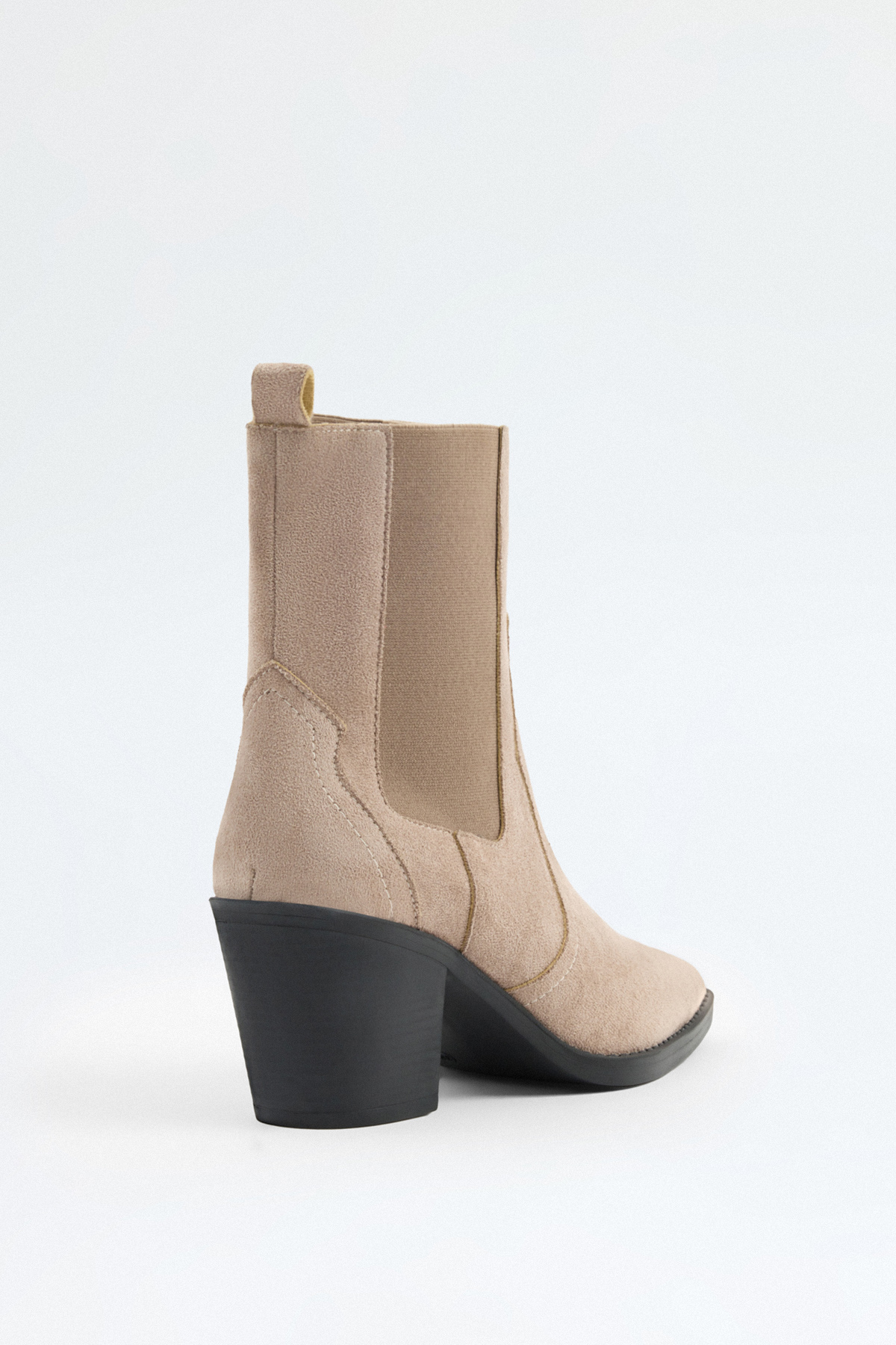 Küt Burun Bilek Detaylı Vizon Süet Kadın Bot