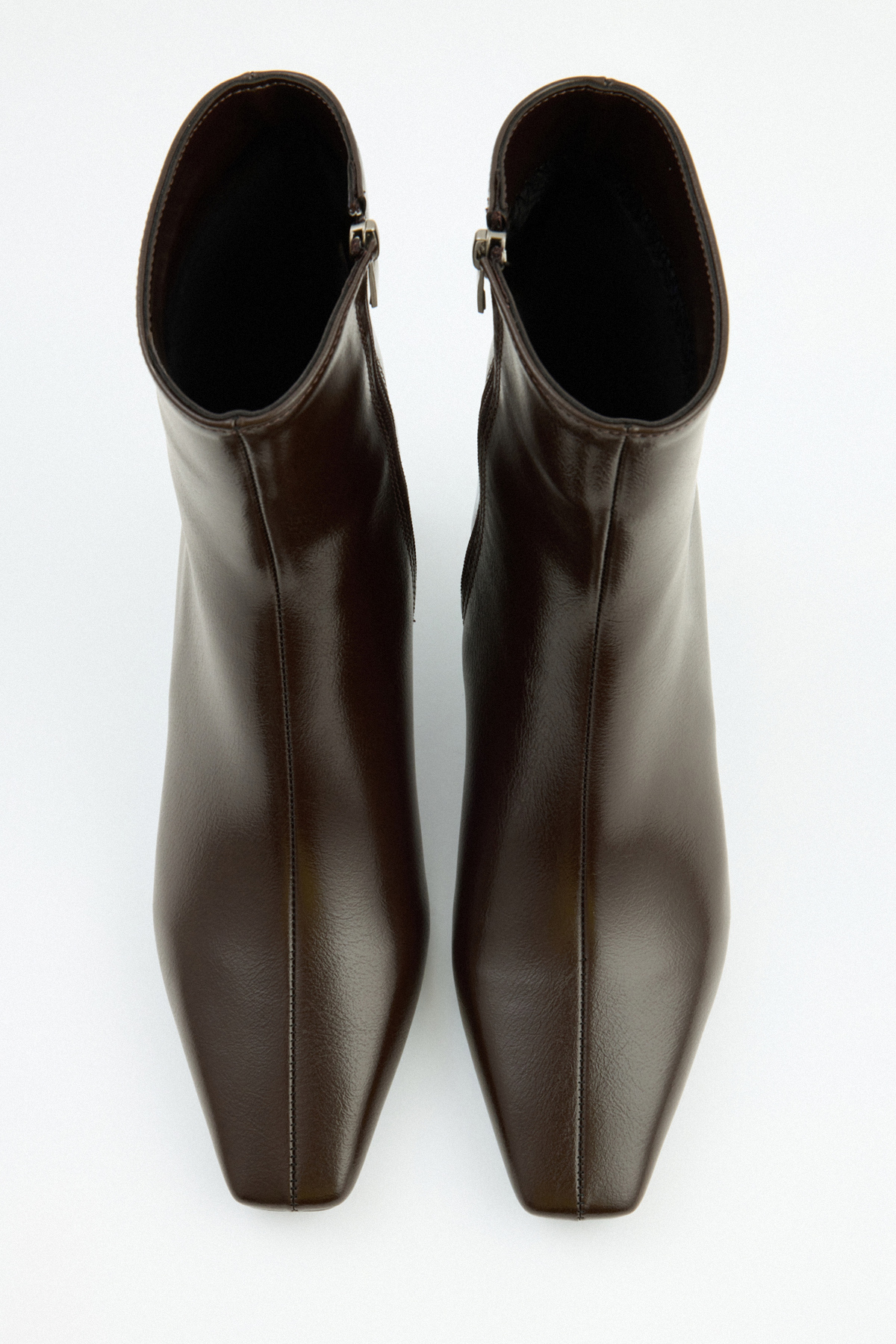 Küt Burun Bilek Üstü Acı Kahve Kadın Bot