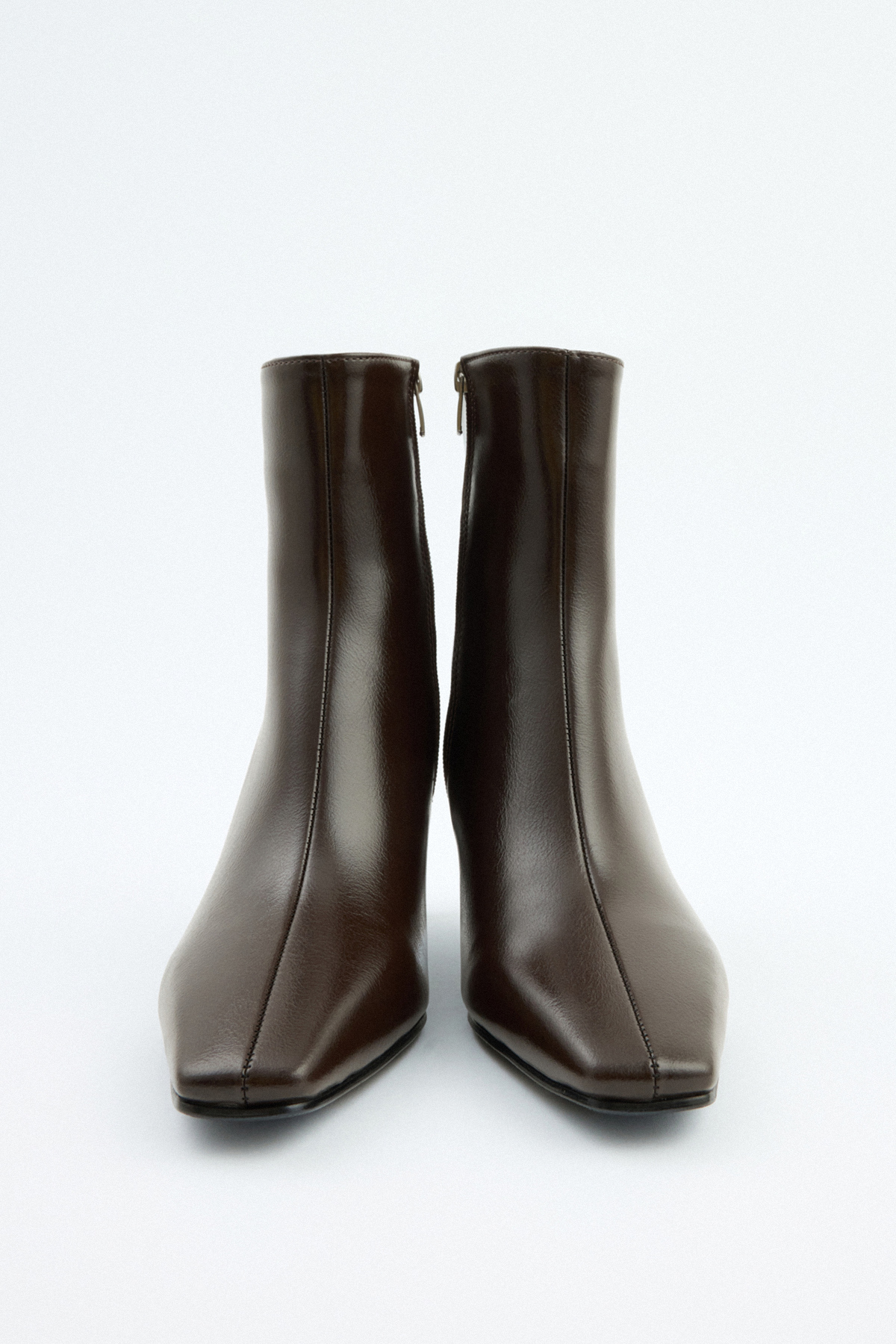 Küt Burun Bilek Üstü Acı Kahve Kadın Bot